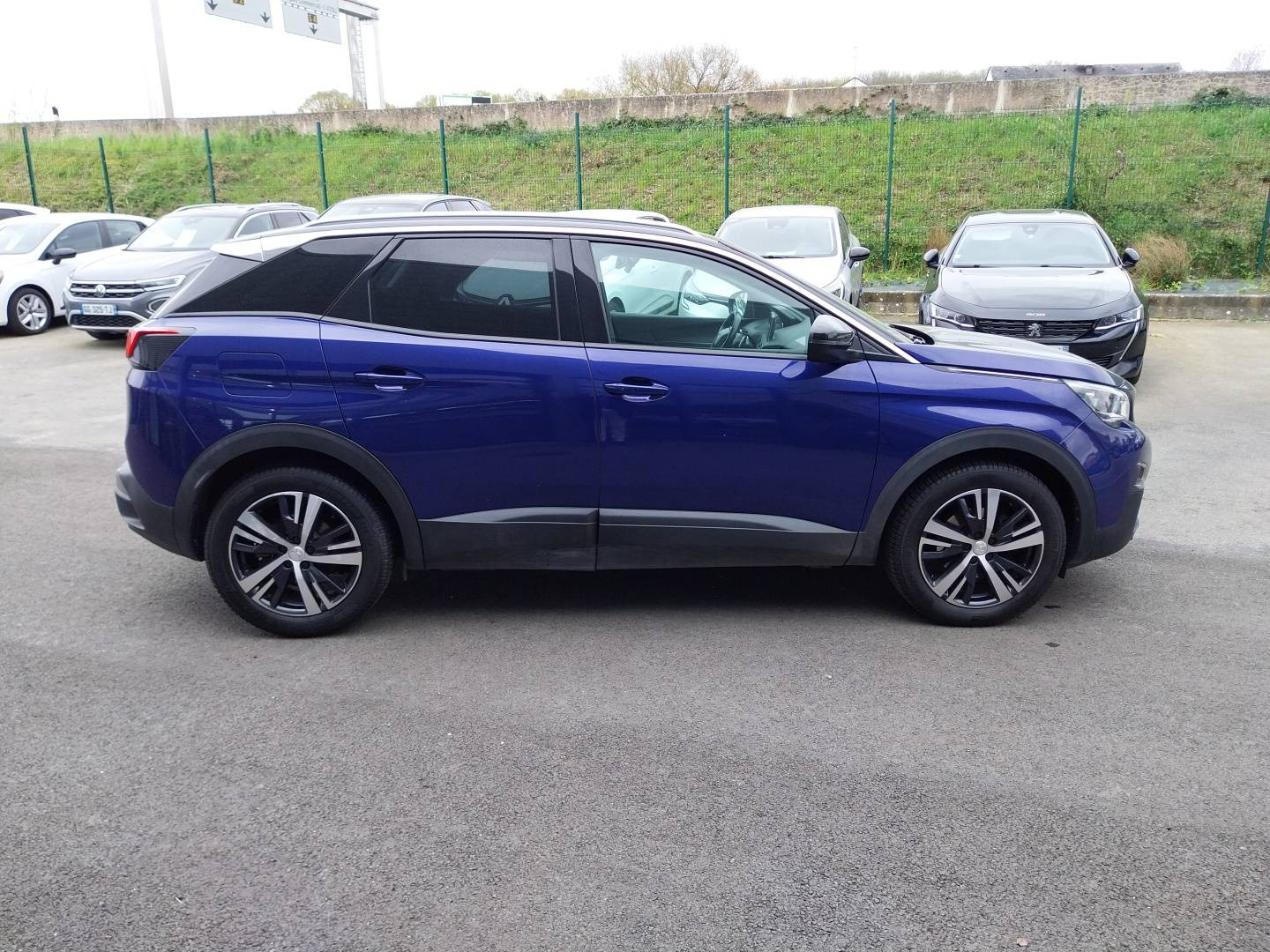 Vente en ligne Peugeot 3008  BlueHDi 130ch S&S EAT8 au prix de 15 990 €