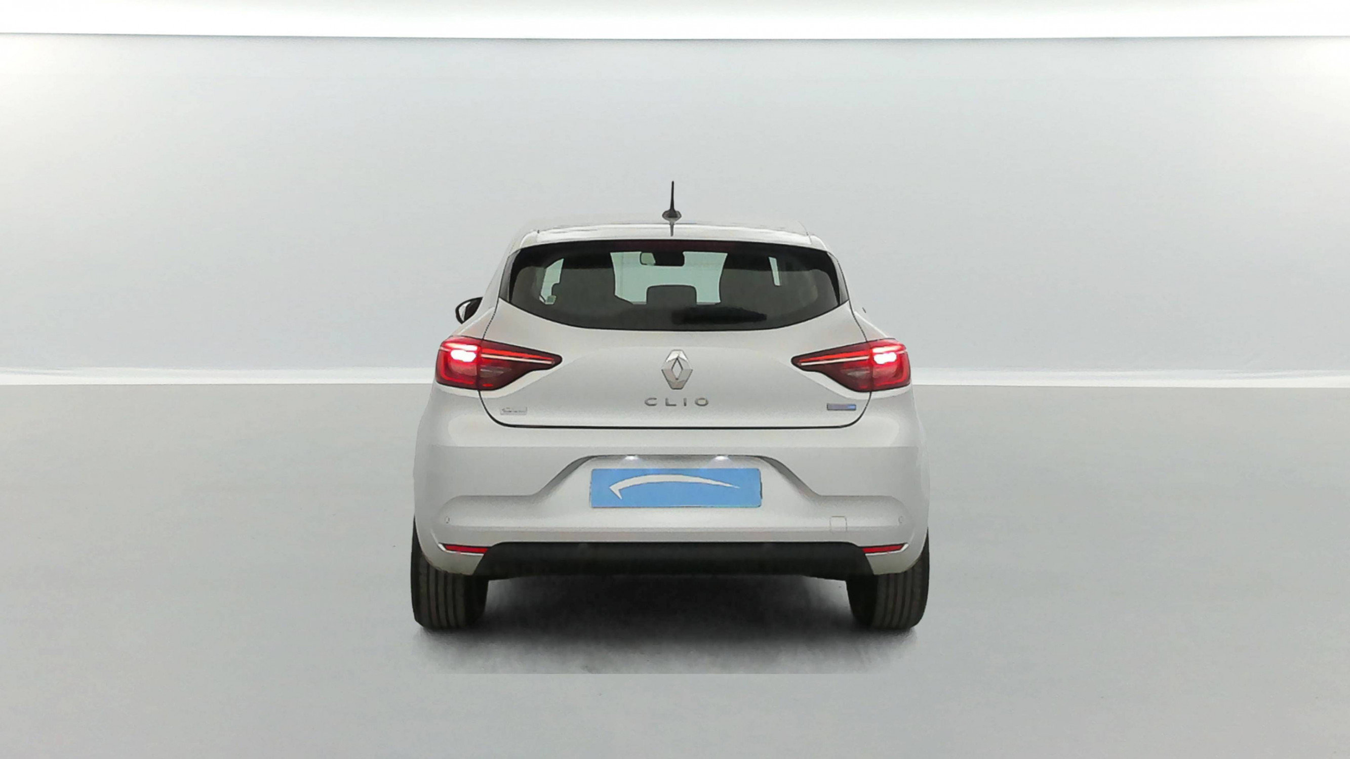 Vente en ligne Renault Clio 5 Clio E-Tech 140 - 21N au prix de 16 890 €