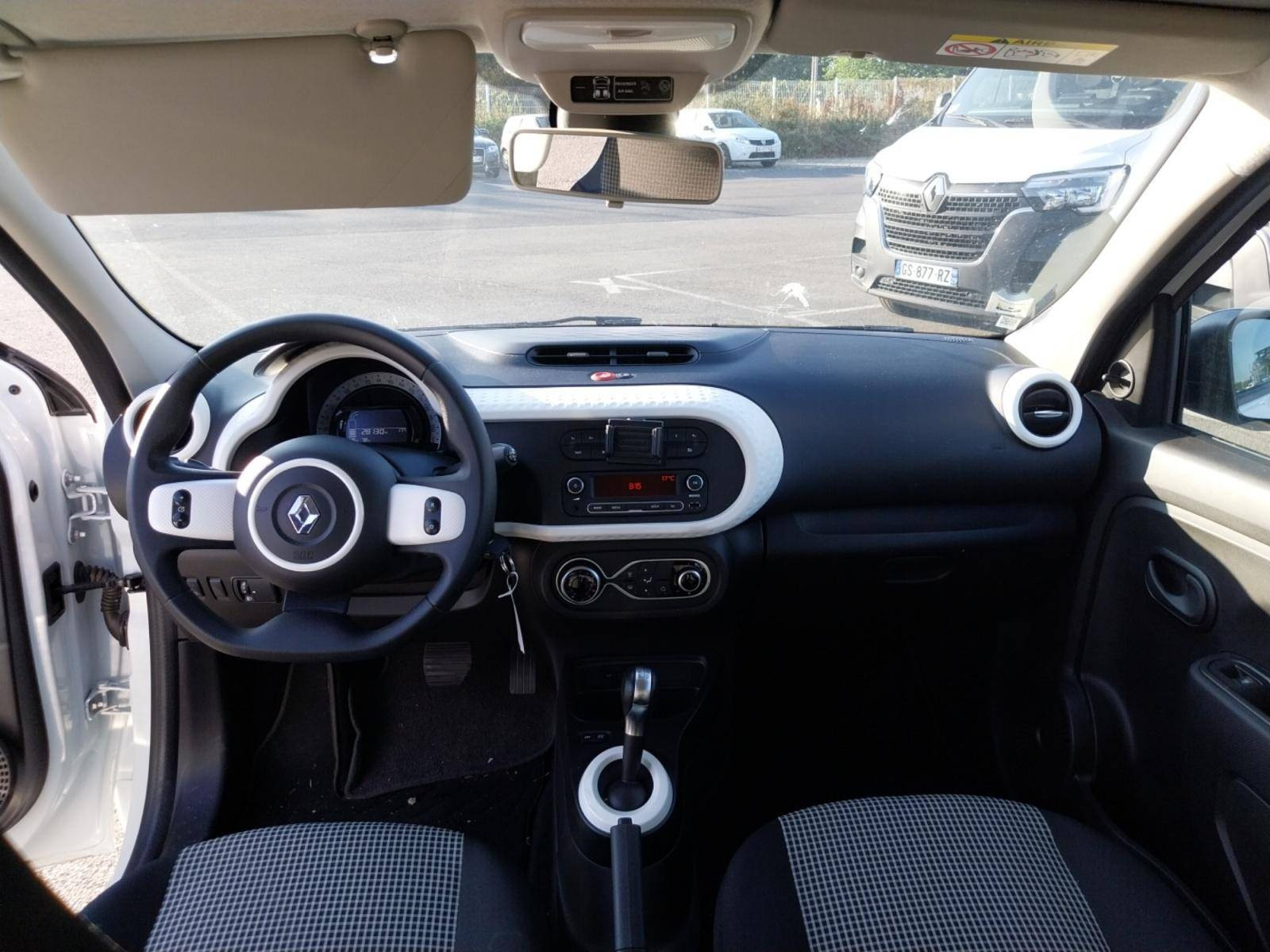 Vente en ligne Renault Twingo Electrique Twingo III E-Tech au prix de 11 990 €