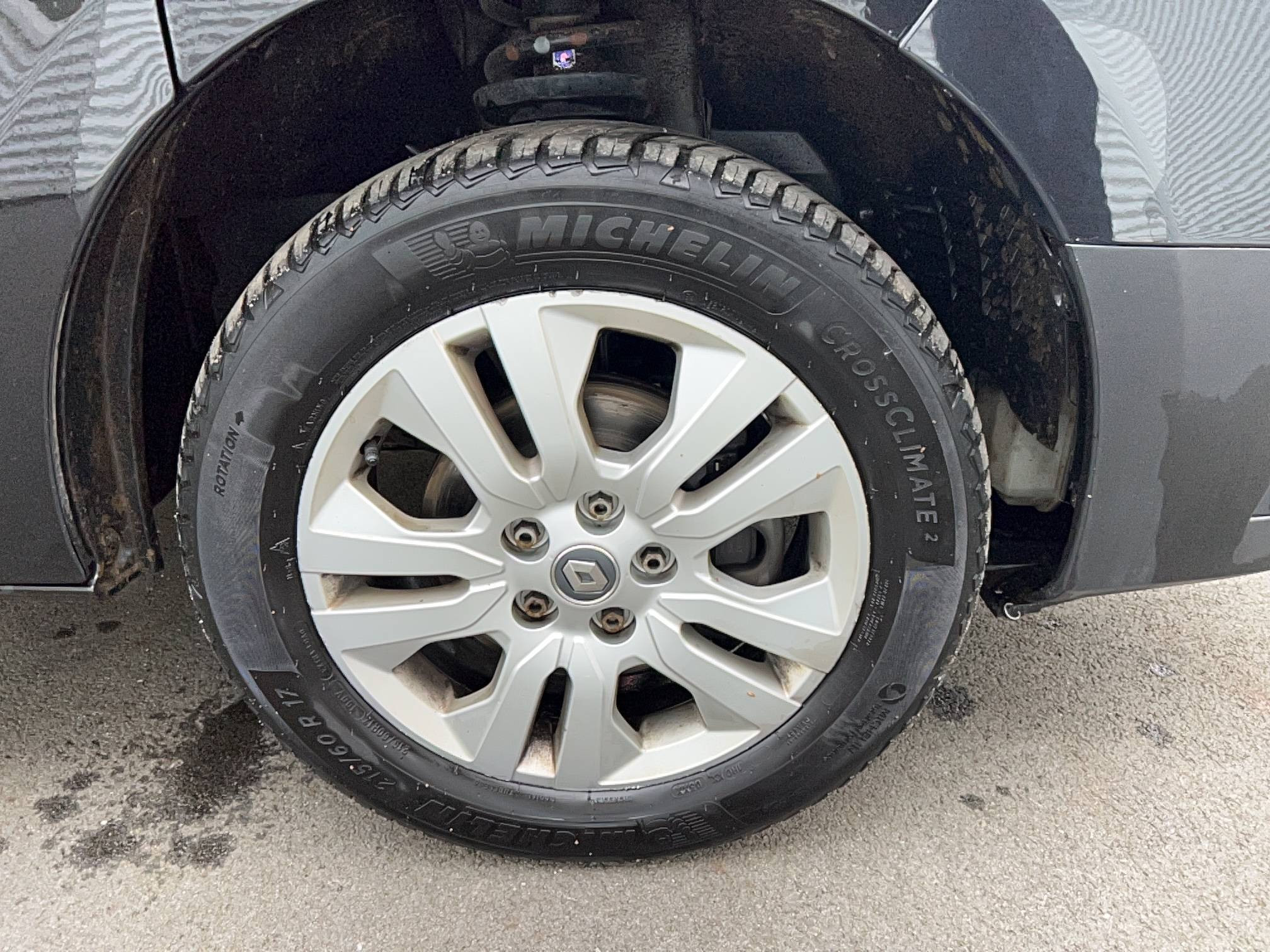 Vente en ligne Renault Trafic Cabine Approfondie TRAFIC CA L1H1 3000 KG BLUE DCI 150 EDC au prix de 23 990 €