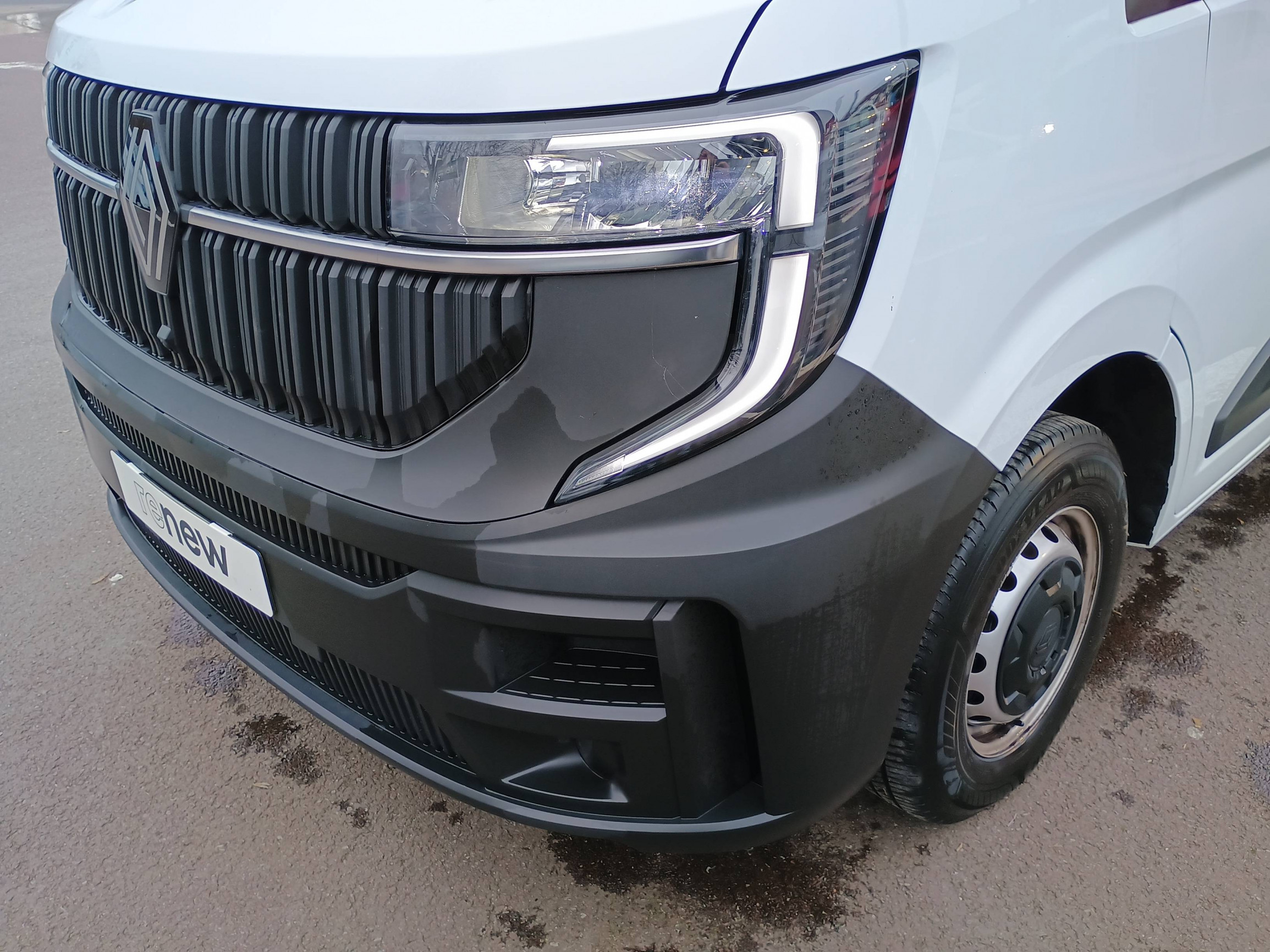 Vente en ligne Renault Master Fourgon MASTER FG BLUE DCI 150 L3H2 3T5 TR au prix de 33 990 €