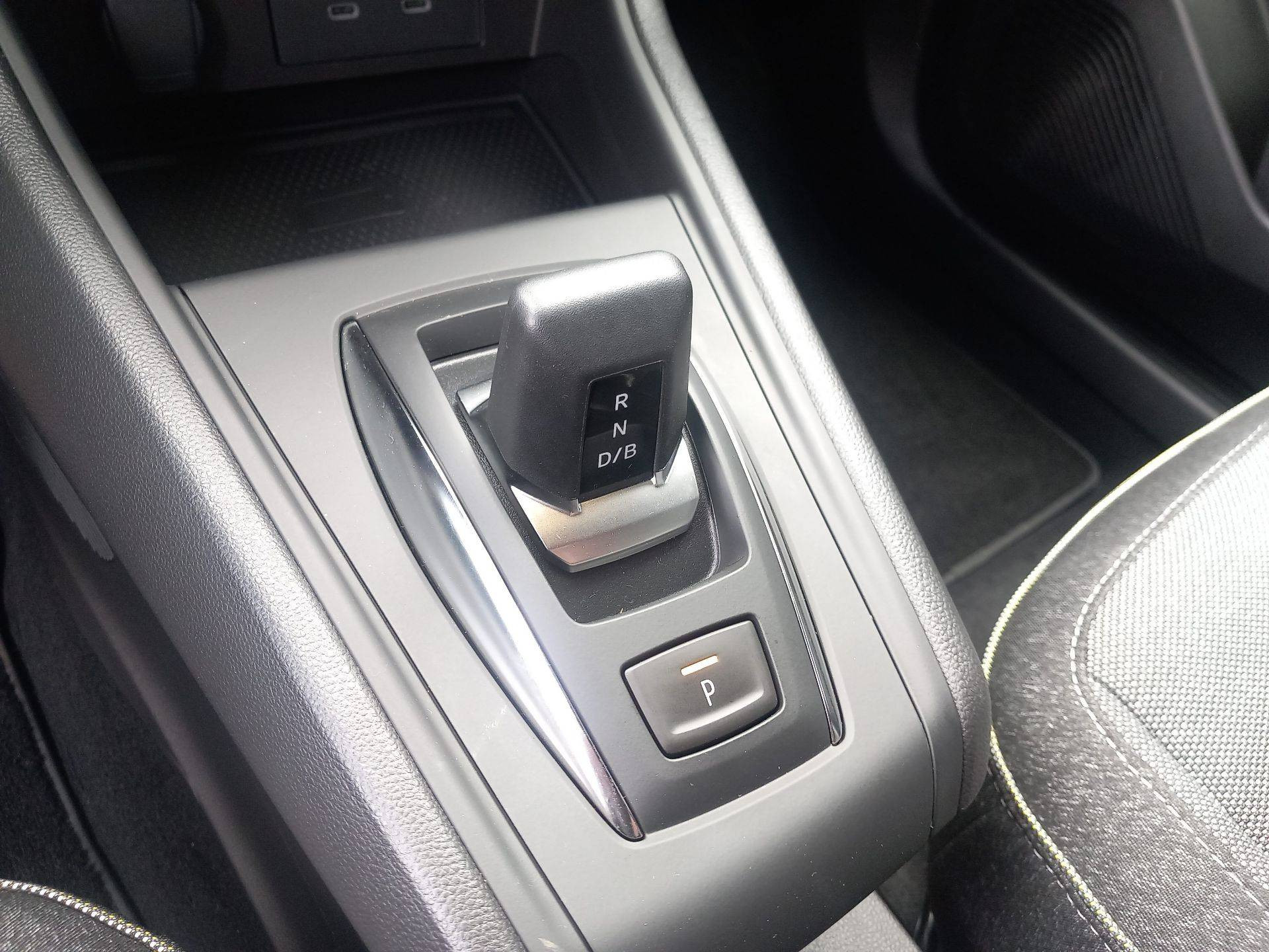 Vente en ligne Renault Captur  E-Tech full hybrid 160 ch au prix de 29 990 €