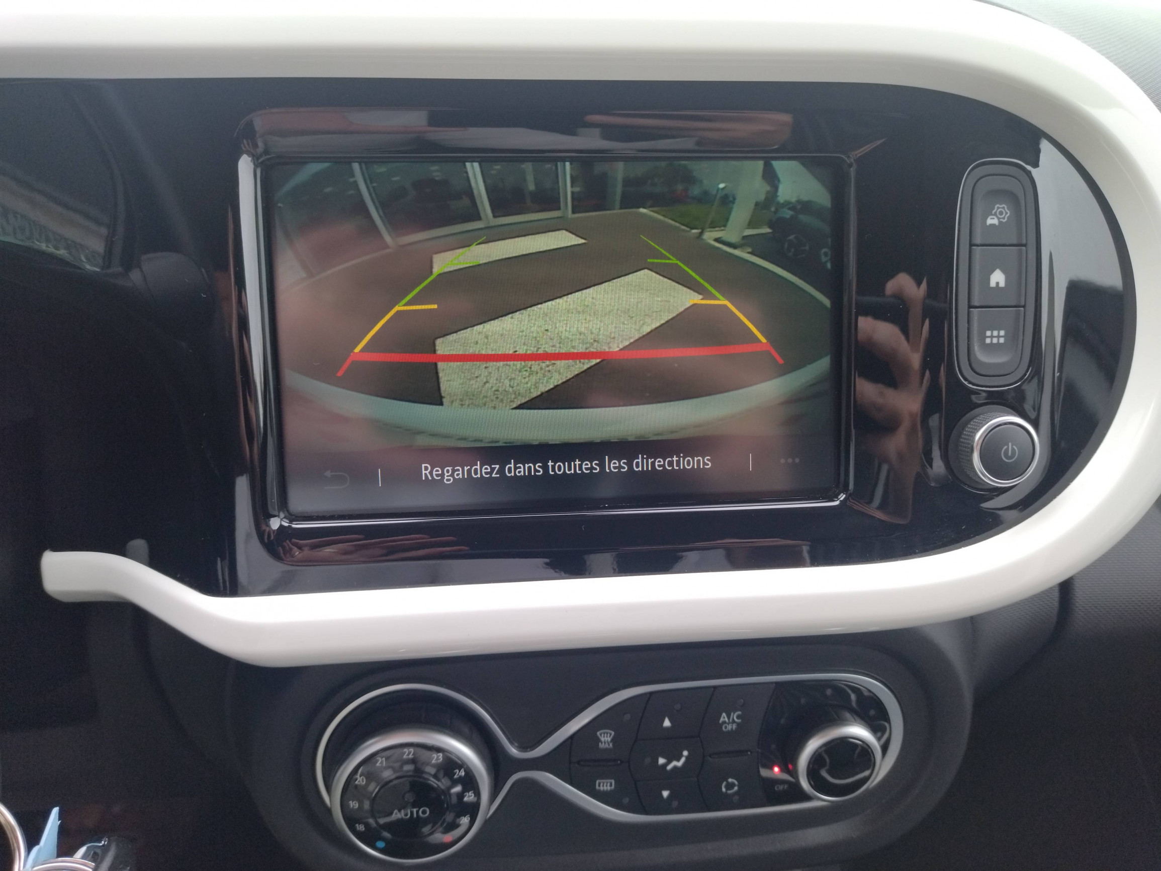 Vente en ligne Renault Twingo Electrique Twingo III E-Tech au prix de 12 189 €
