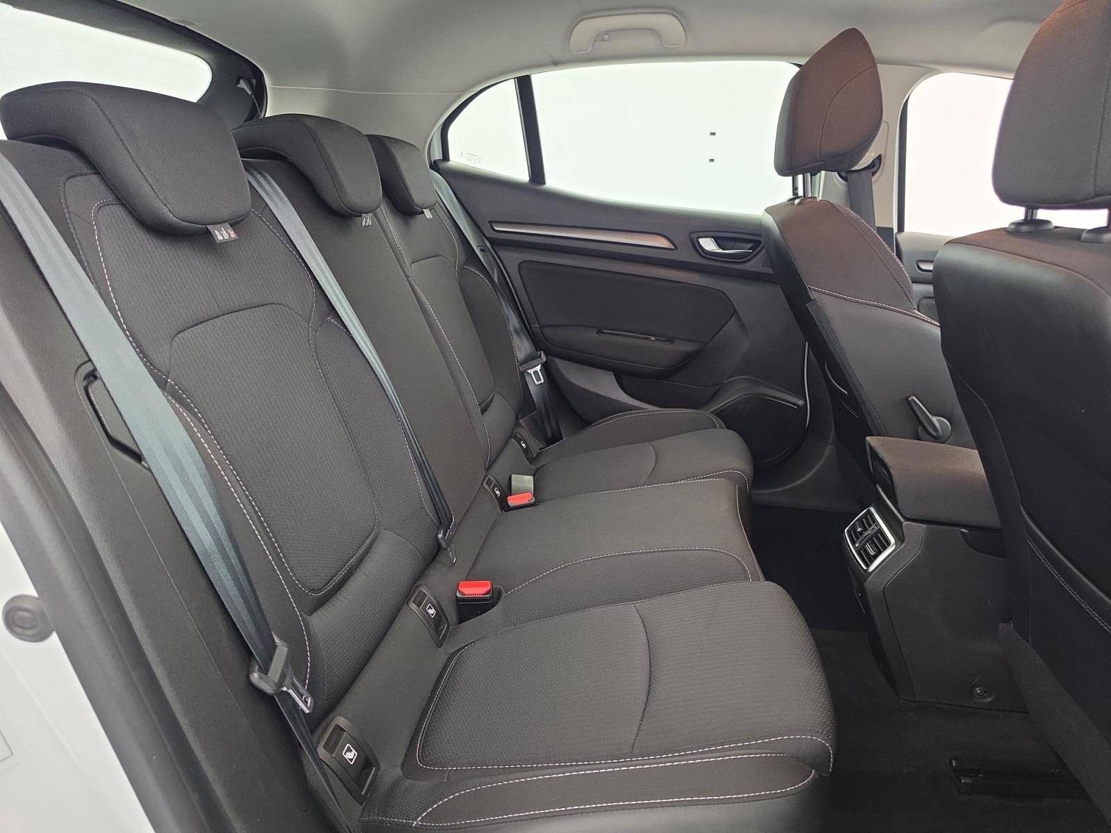 Vente en ligne Renault Megane 4 Mégane IV Berline Blue dCi 115 - 21N au prix de 14 790 €