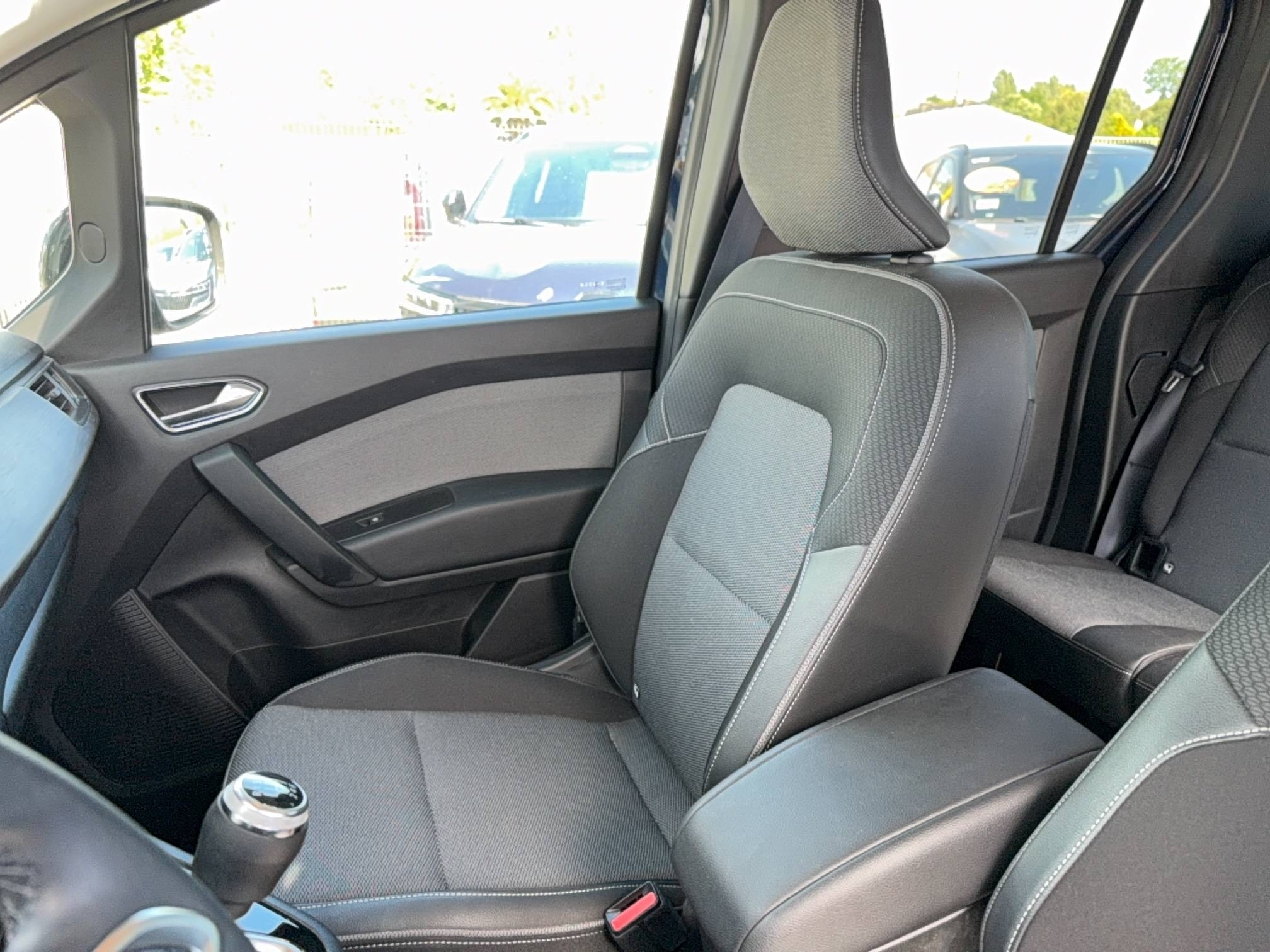 Vente en ligne Renault Kangoo  Blue dCi 95 au prix de 25 490 €