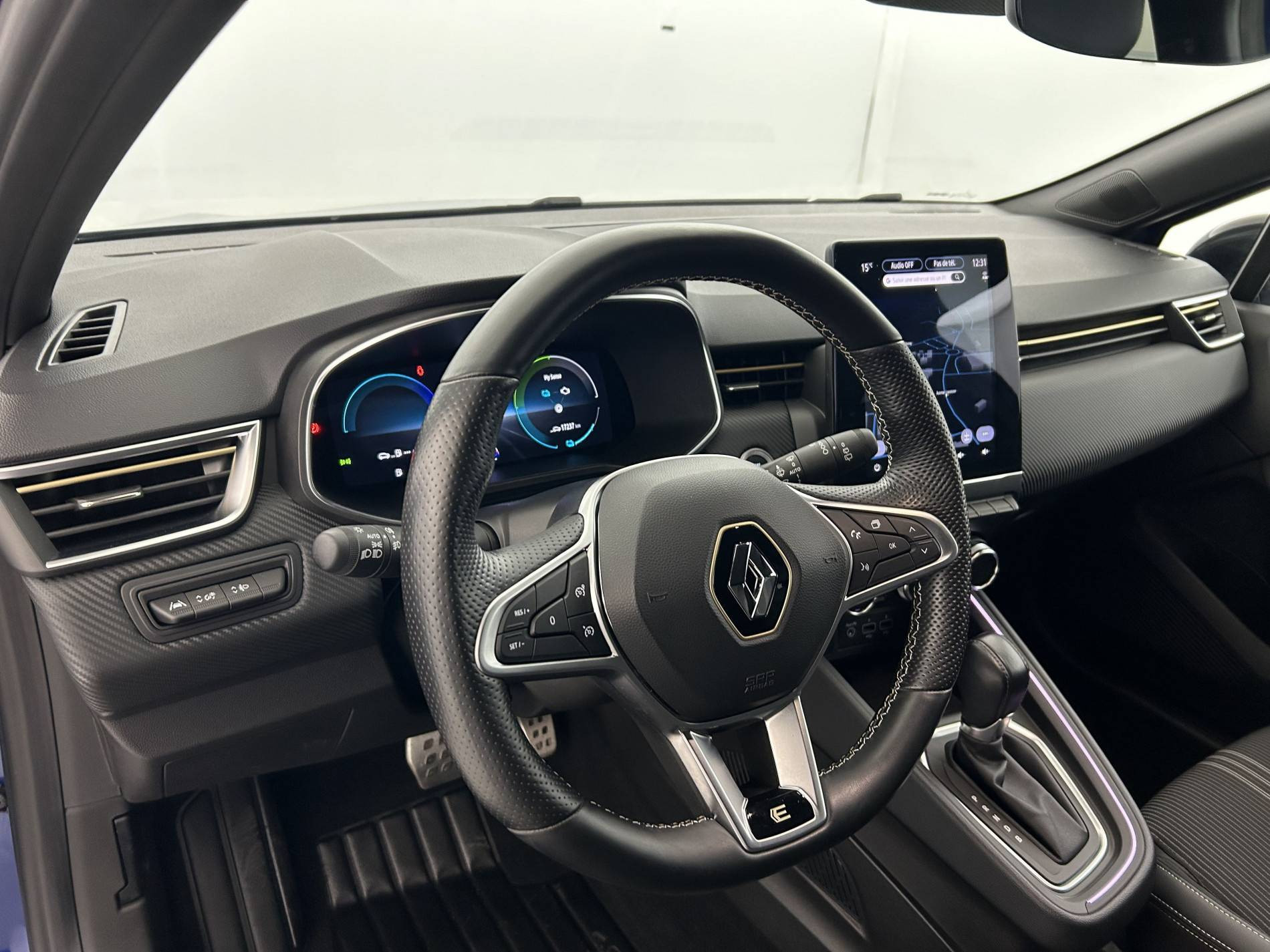 Vente en ligne Renault Clio 5 Clio E-Tech hybride 145 au prix de 19 990 €