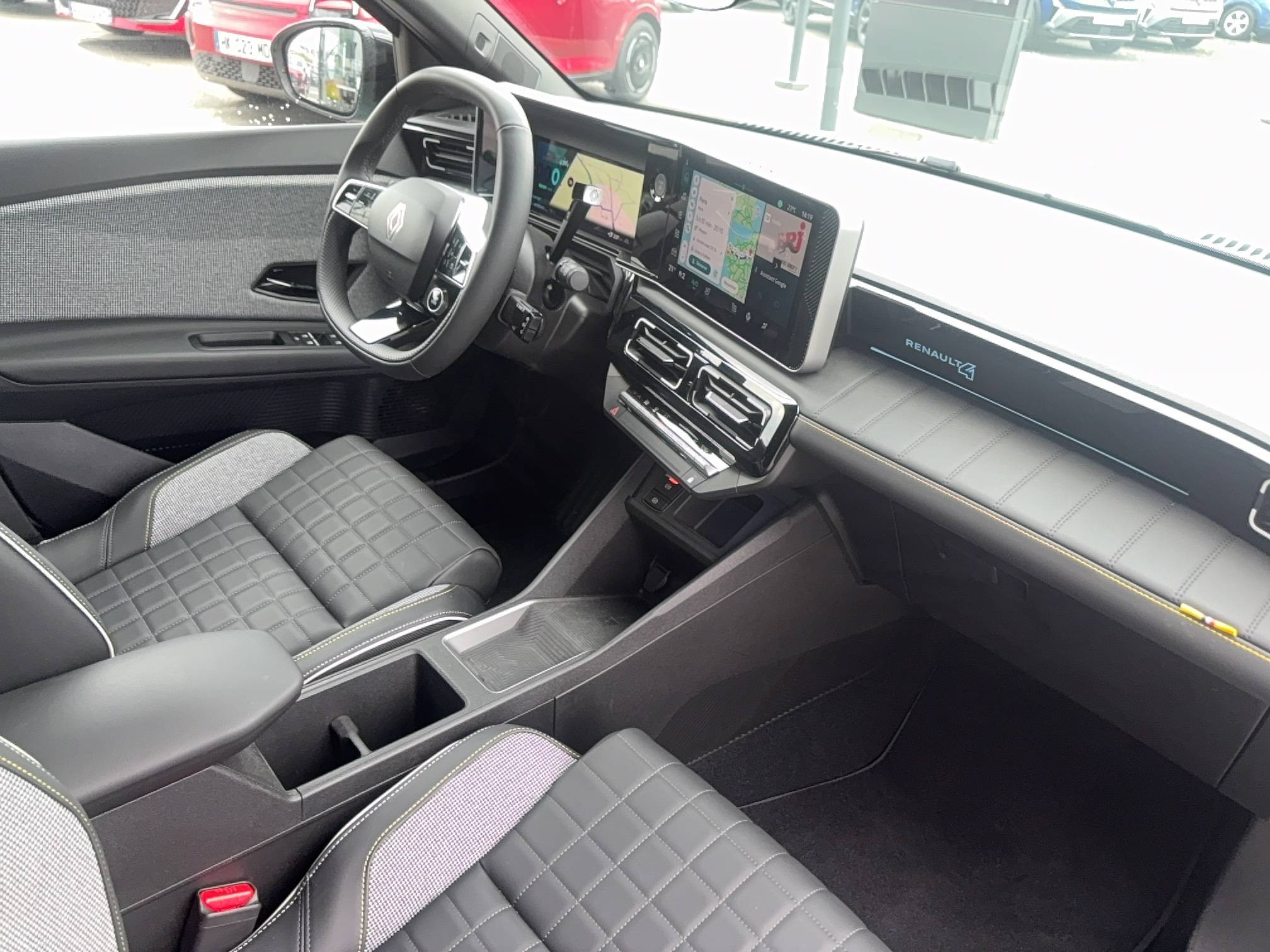 Vente en ligne Renault R4 E-Tech  150 ch autonomie confort au prix de 36 490 €