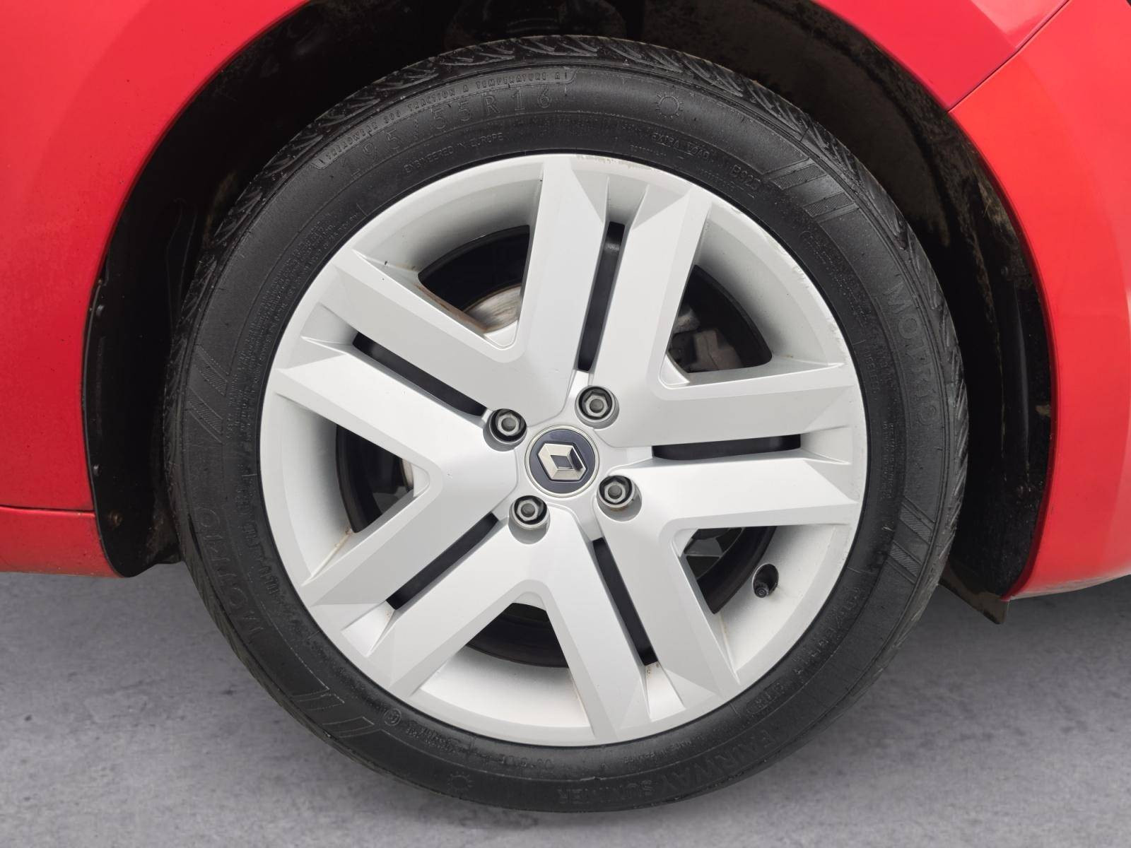 Vente en ligne Renault Clio 5 Clio Blue dCi 100 - 21N au prix de 13 490 €