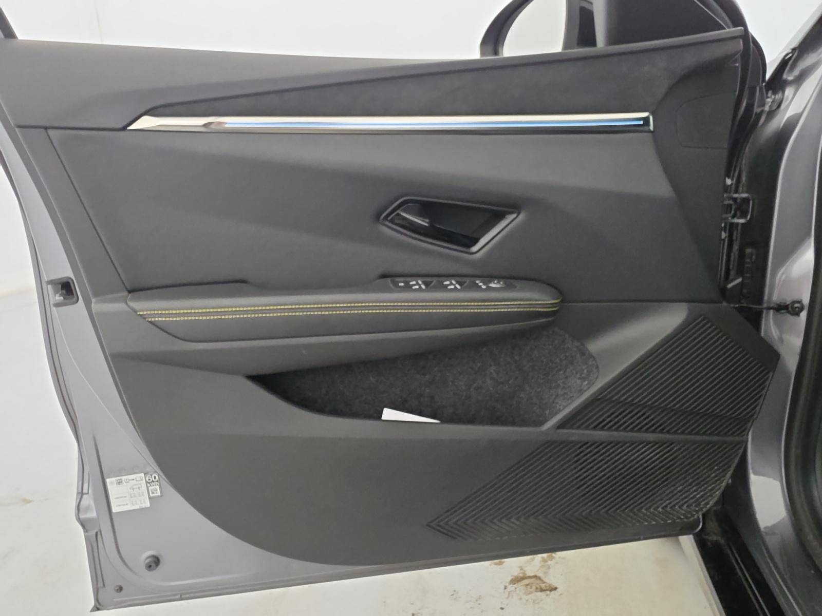 Vente en ligne Renault Megane E-Tech  EV60 220 ch super charge au prix de 25 990 €