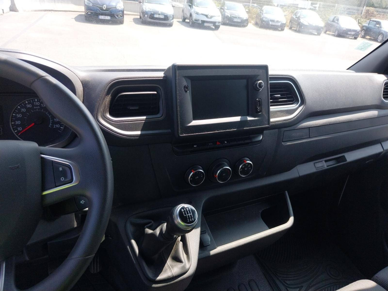 Vente en ligne Renault Master Fourgon MASTER FGN TRAC F3500 L2H2 BLUE DCI 135 au prix de 16 990 €