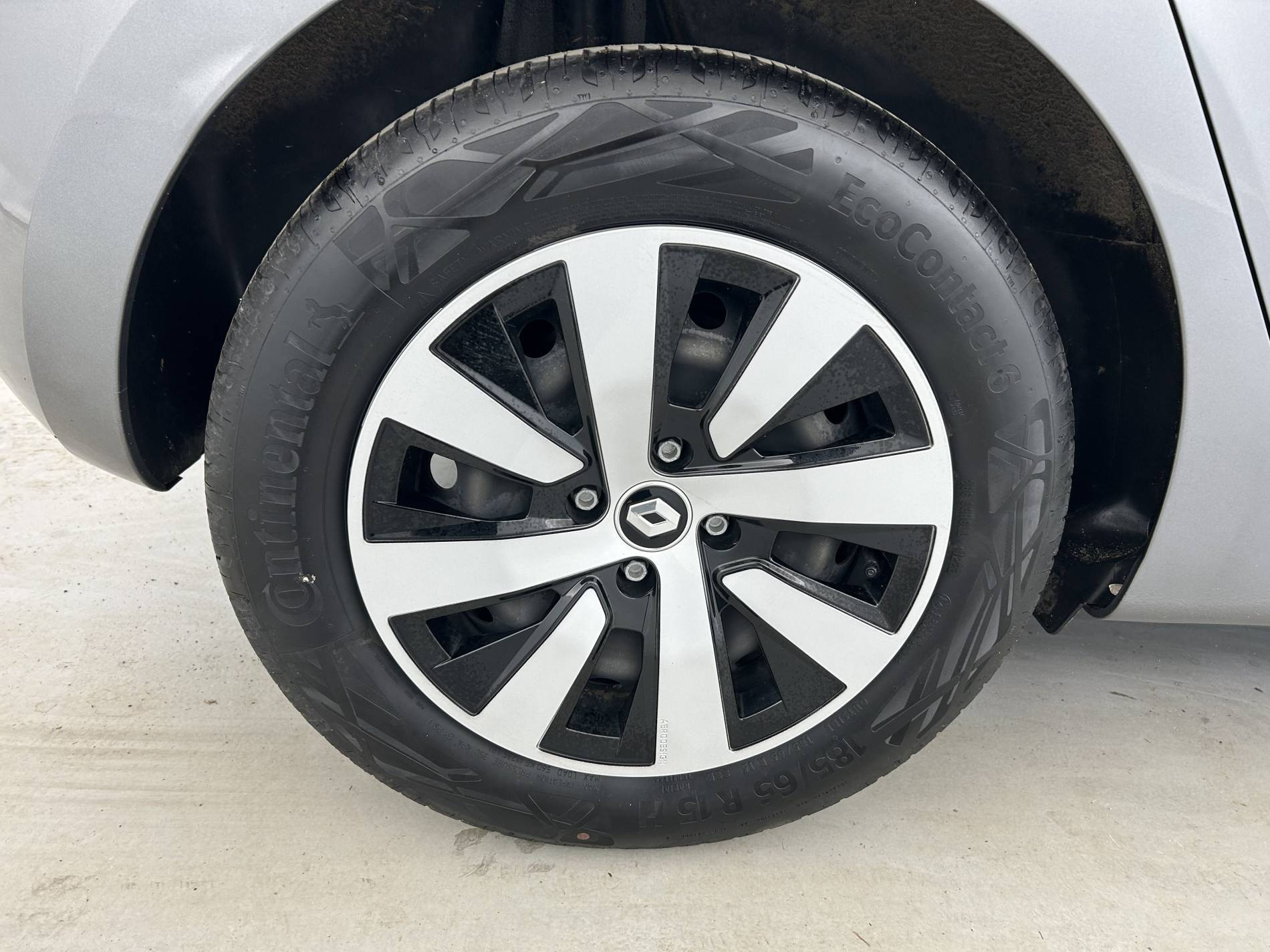 Vente en ligne Renault Clio 5 Clio TCe 90 au prix de 14 490 €