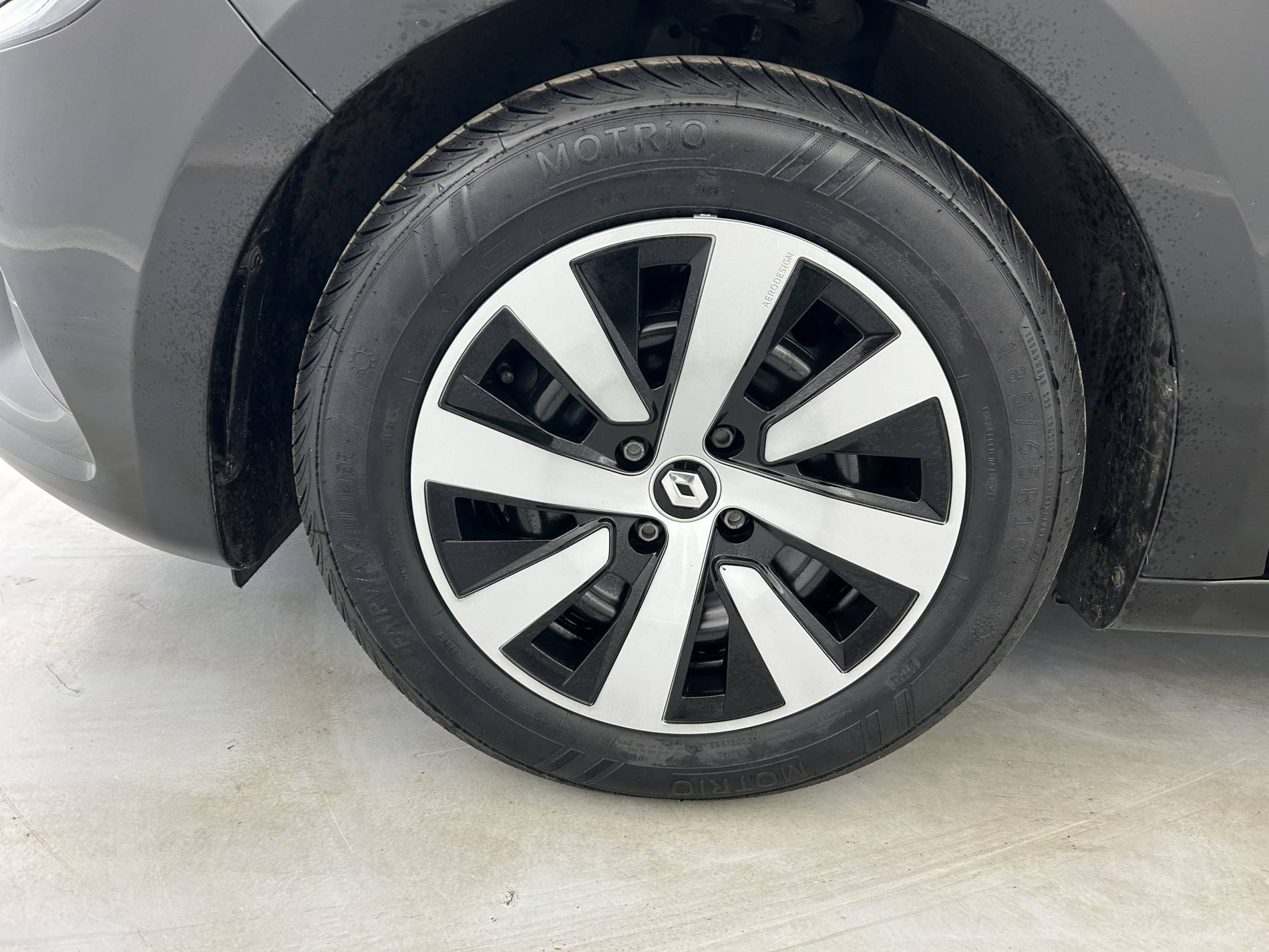 Vente en ligne Renault Clio 5 Clio TCe 90 au prix de 13 990 €