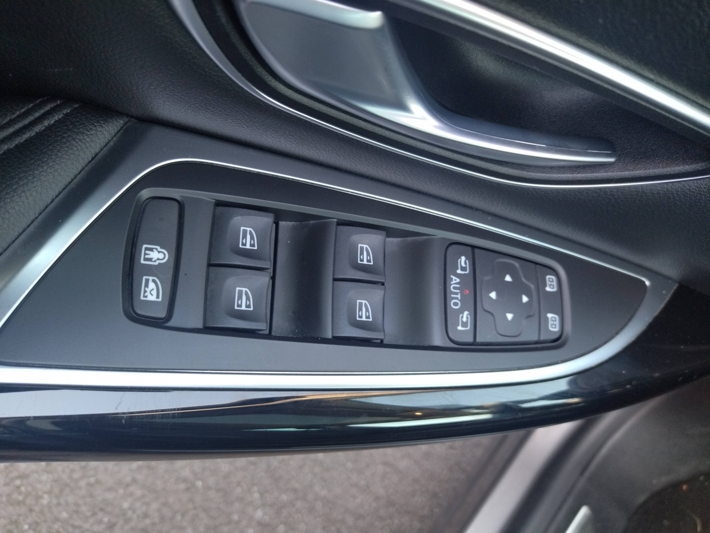 Vente en ligne Renault Espace 5 Espace Blue dCi 160 EDC au prix de 22 990 €