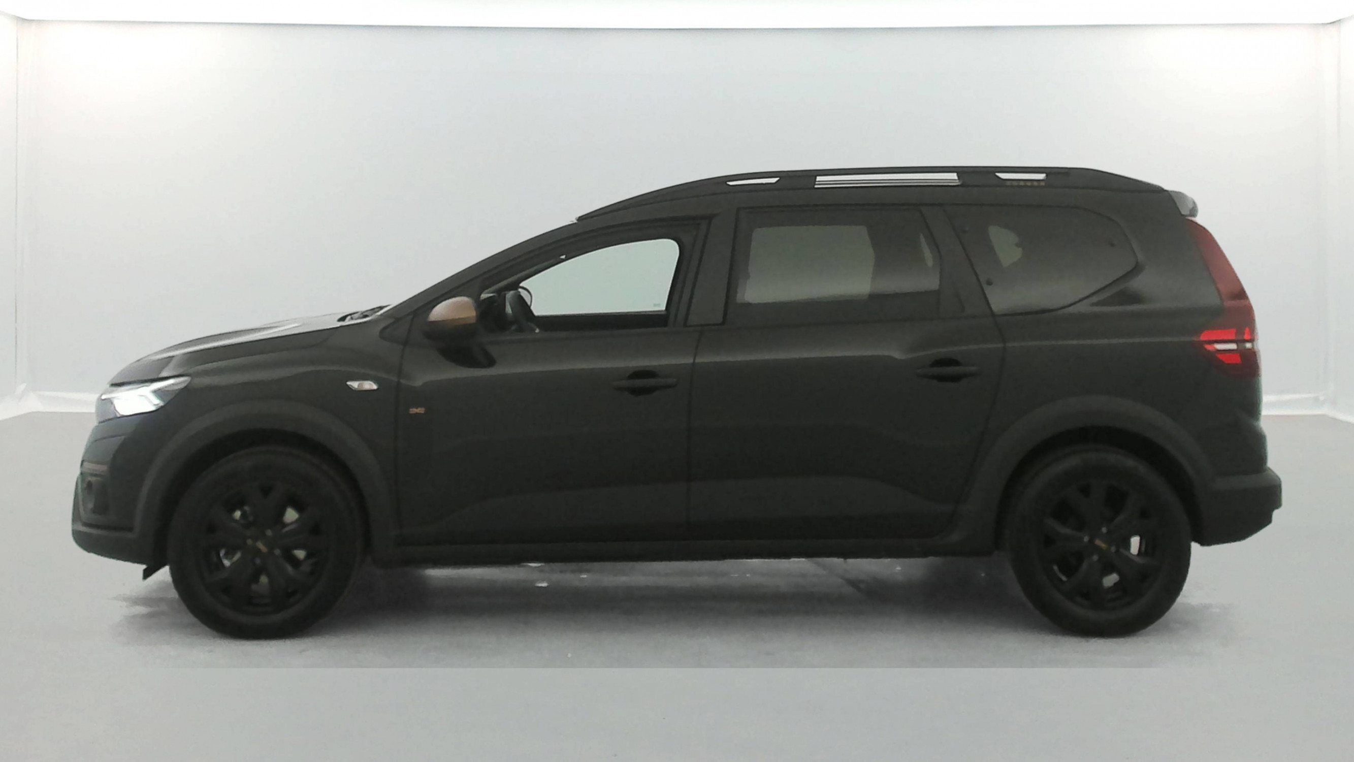 Vente en ligne Dacia Jogger  Hybrid 140 7 places GSR2 au prix de 23 490 €