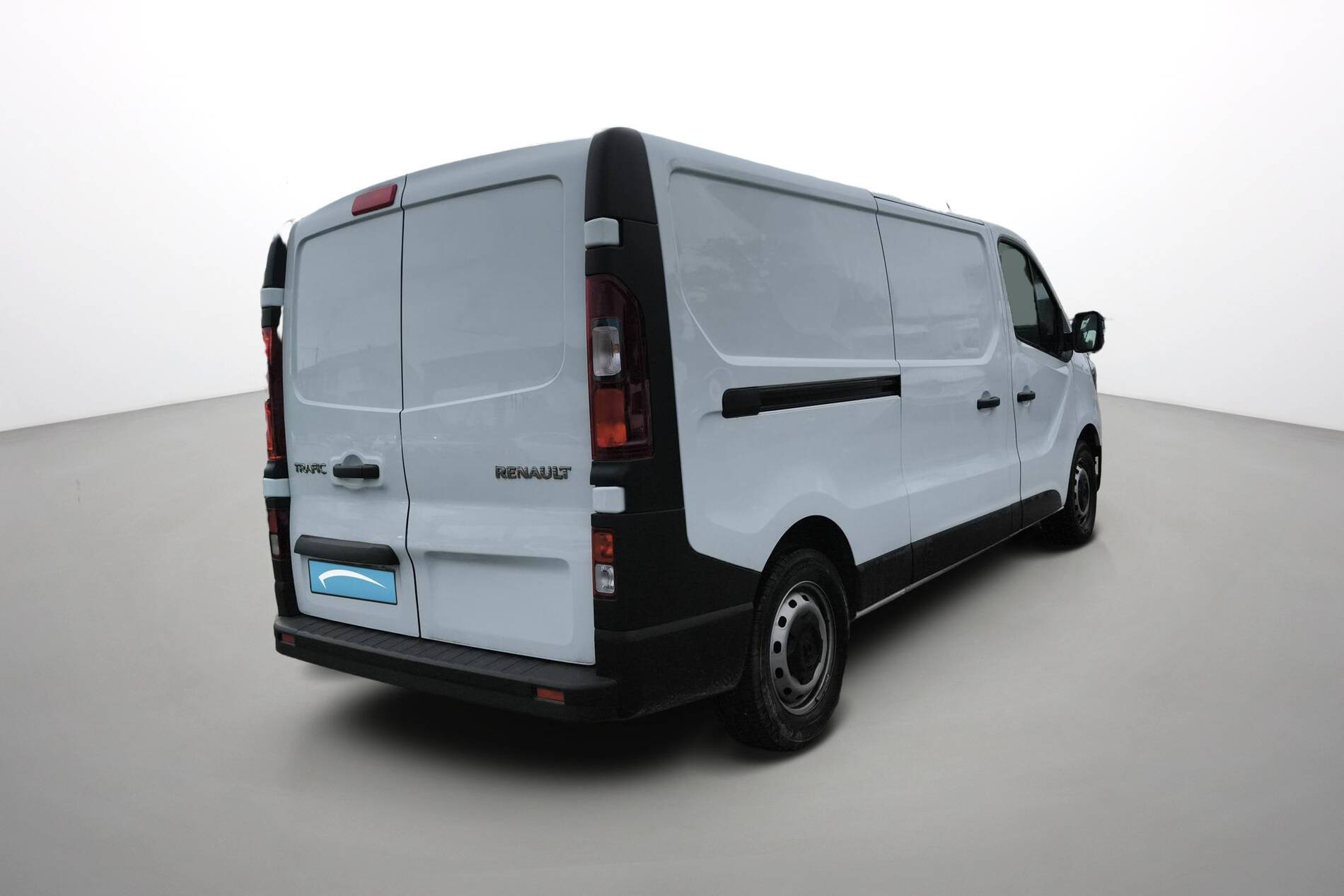 Vente en ligne Renault Trafic 3 Fourgon TRAFIC FGN L2H1 3000 KG BLUE DCI 130 au prix de 24 990 €