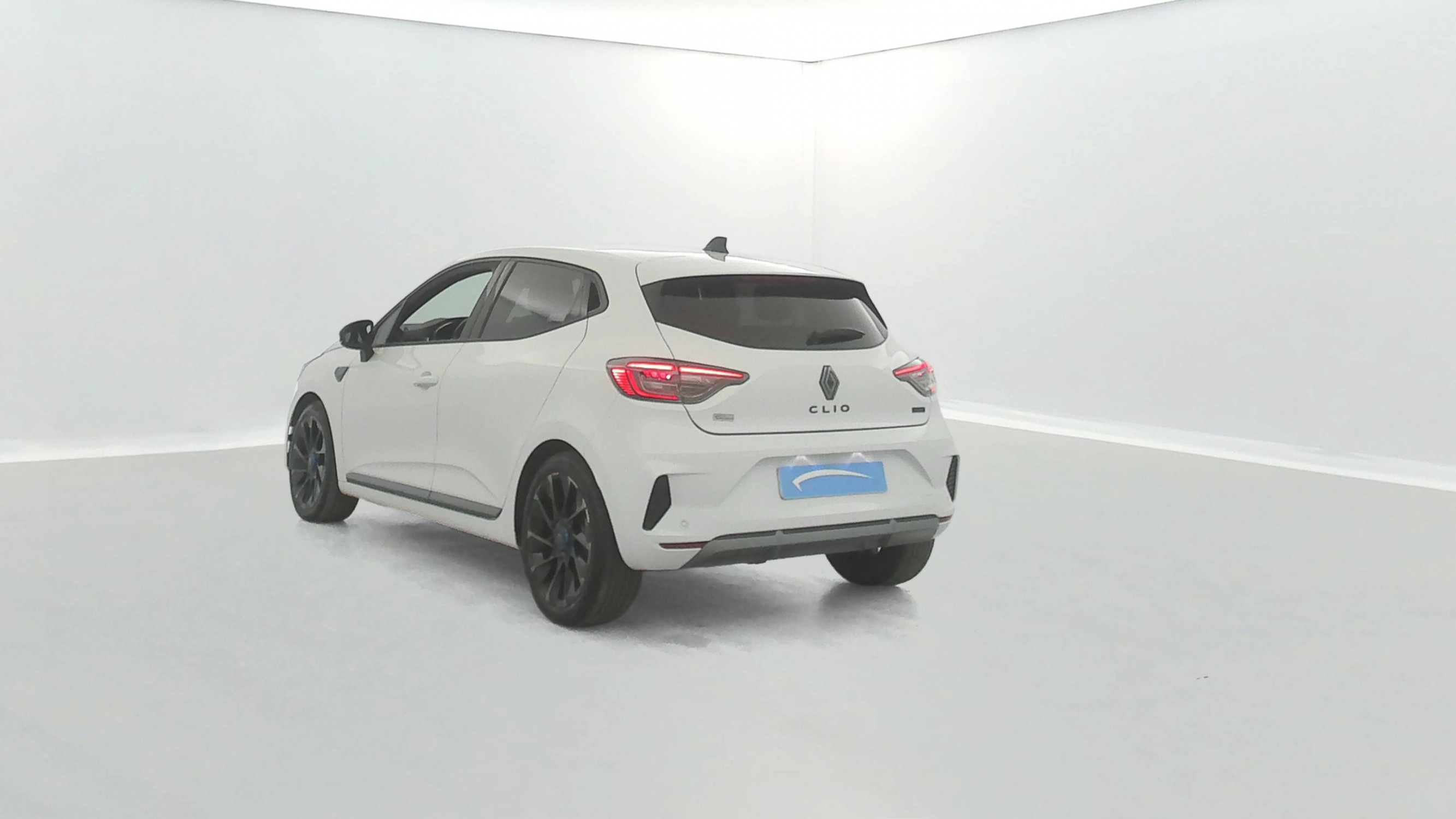 Vente en ligne Renault Clio 5 Clio E-Tech full hybrid 145 au prix de 20 500 €