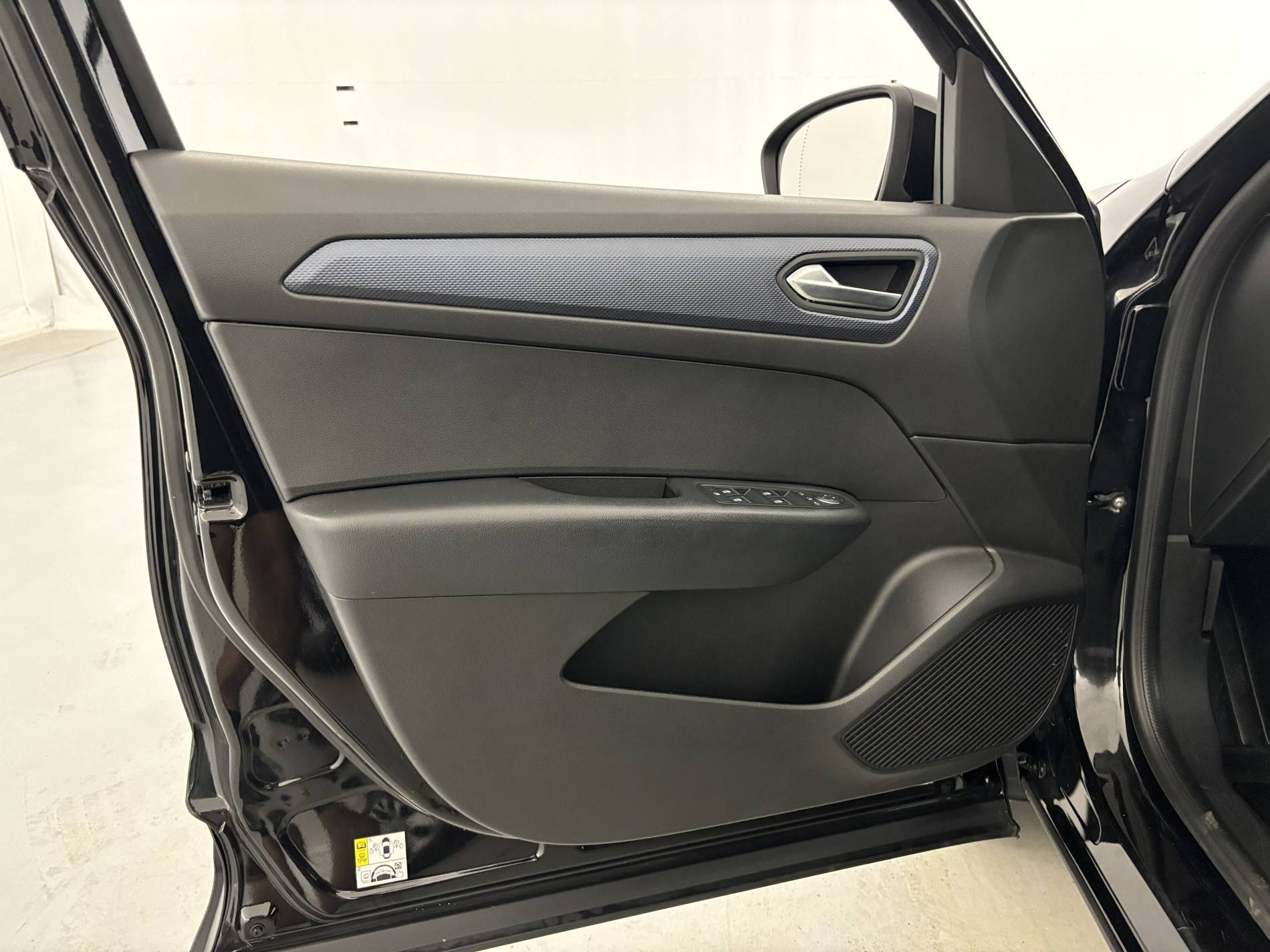 Vente en ligne Renault Arkana  mild hybrid 140 EDC FAP - 22 au prix de 19 990 €