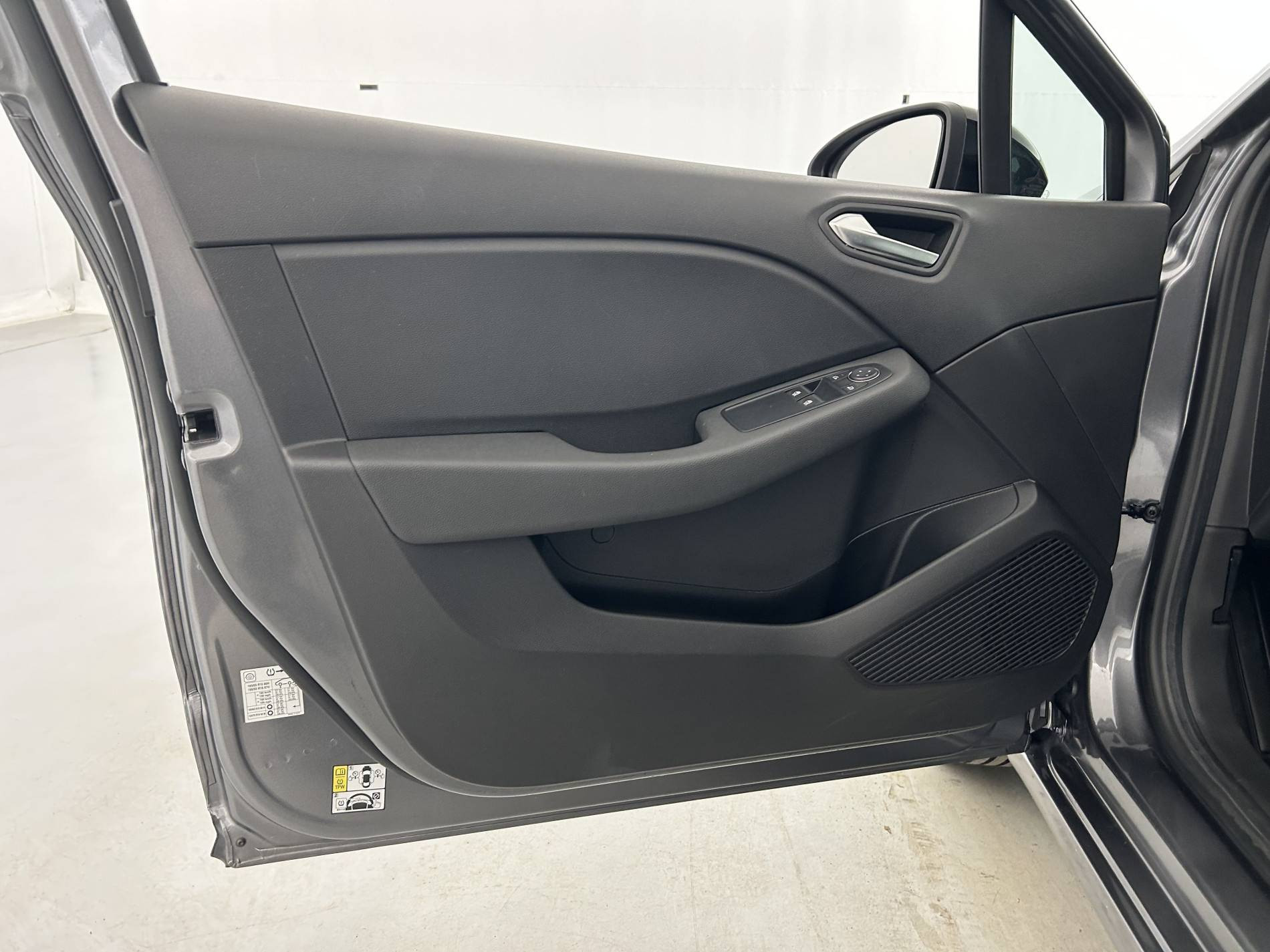Vente en ligne Renault Clio 5 Clio TCe 90 au prix de 14 400 €