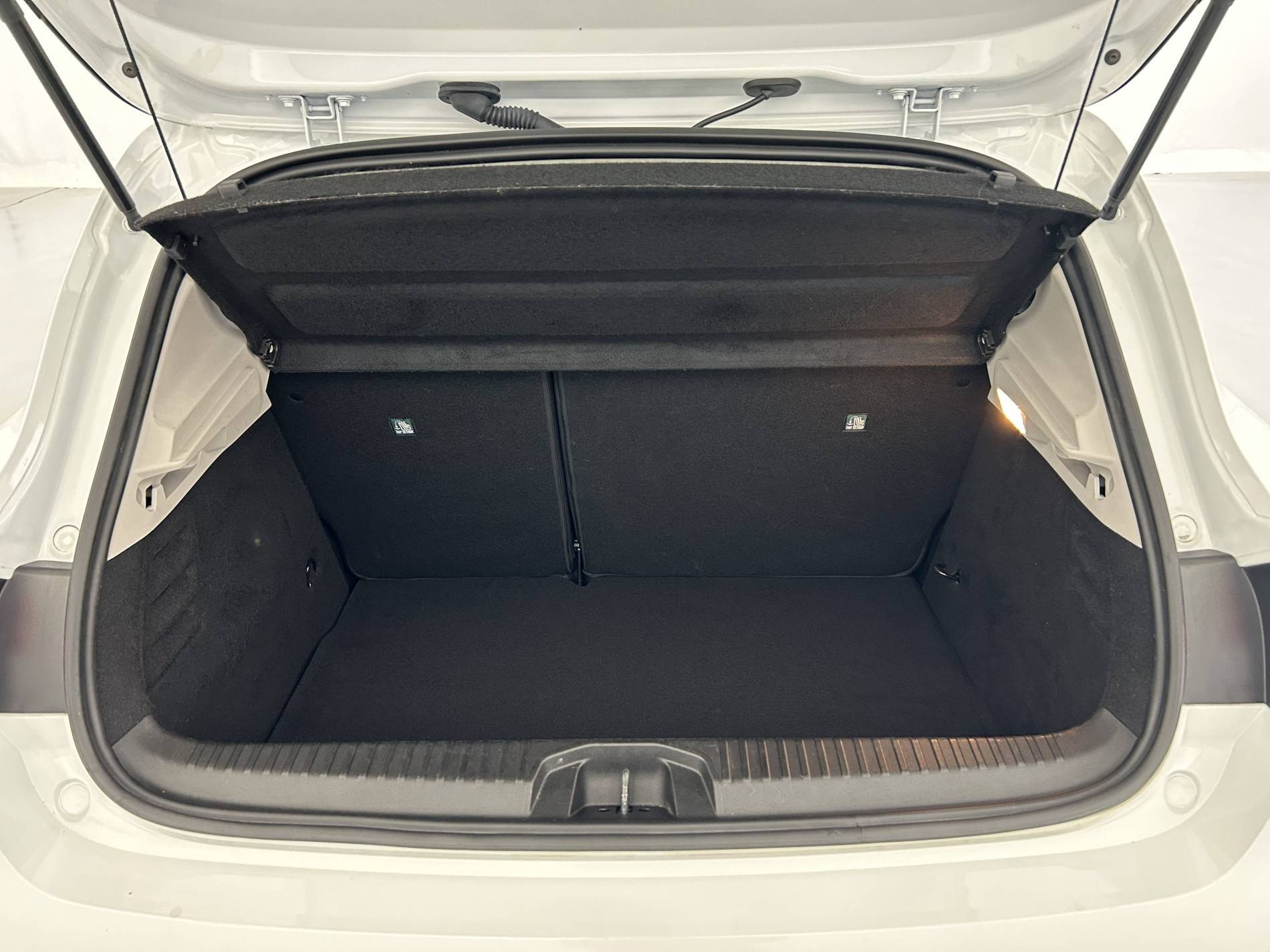 Vente en ligne Renault Clio 5 Clio E-Tech full hybrid 145 au prix de 14 490 €