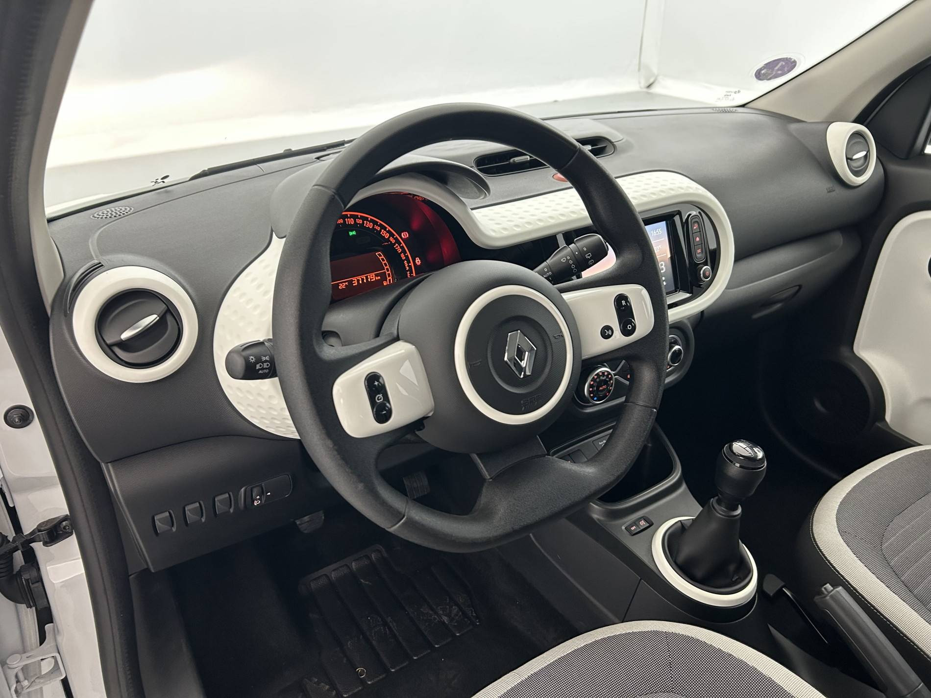Vente en ligne Renault Twingo 3  SCe 65 au prix de 10 791 €