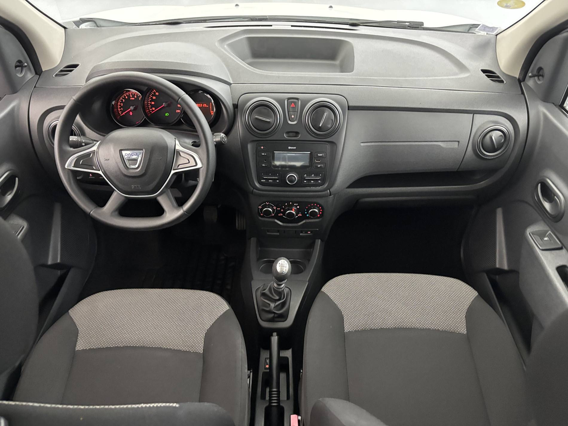 Vente en ligne Dacia Lodgy  Blue dCi 95 7 places au prix de 12 990 €