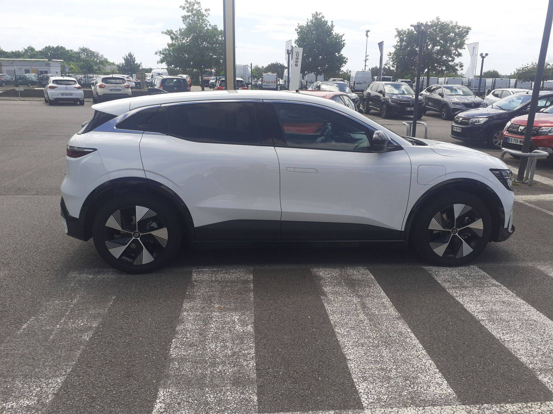 Vente en ligne Renault Megane E-Tech  220 ch autonomie confort GSR2 au prix de 36 990 €