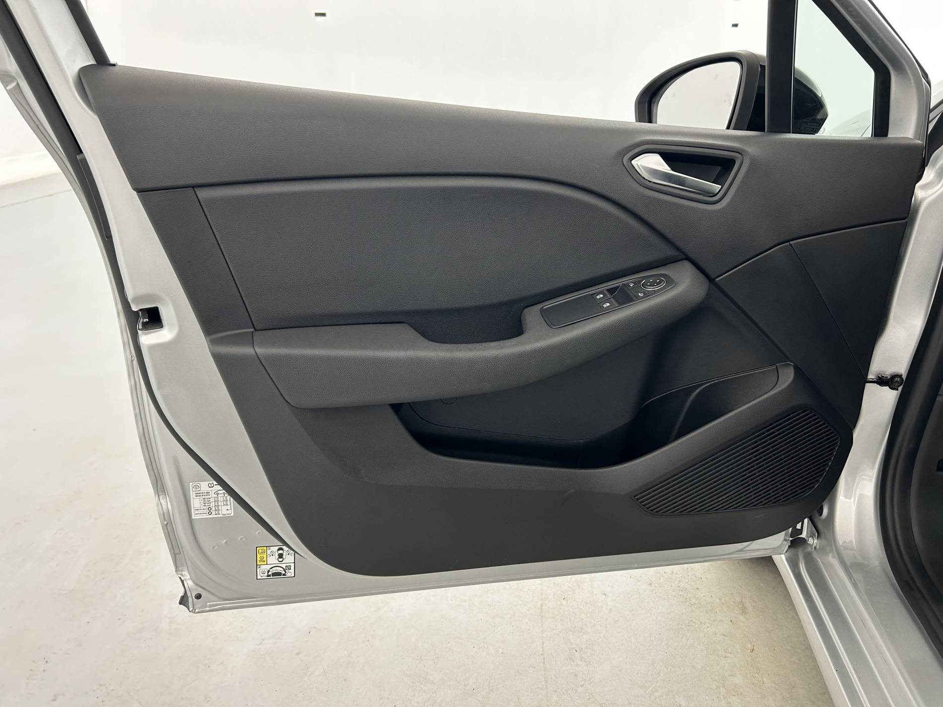 Vente en ligne Renault Clio 5 Clio TCe 90 au prix de 13 890 €