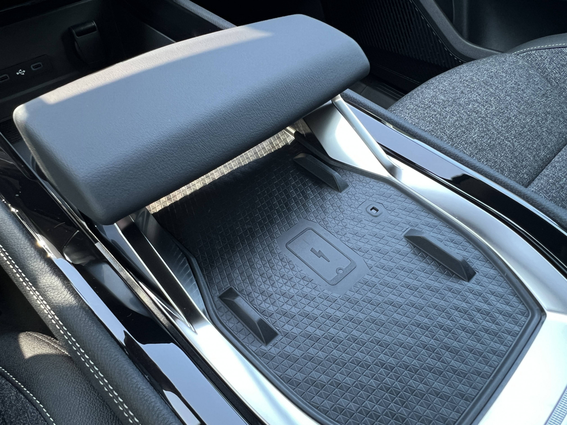 Vente en ligne Renault Austral  full hybrid E-Tech 200 ch au prix de 39 990 €