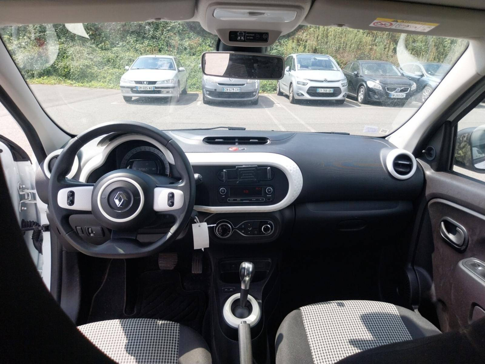 Vente en ligne Renault Twingo Electrique Twingo III E-Tech au prix de 11 490 €