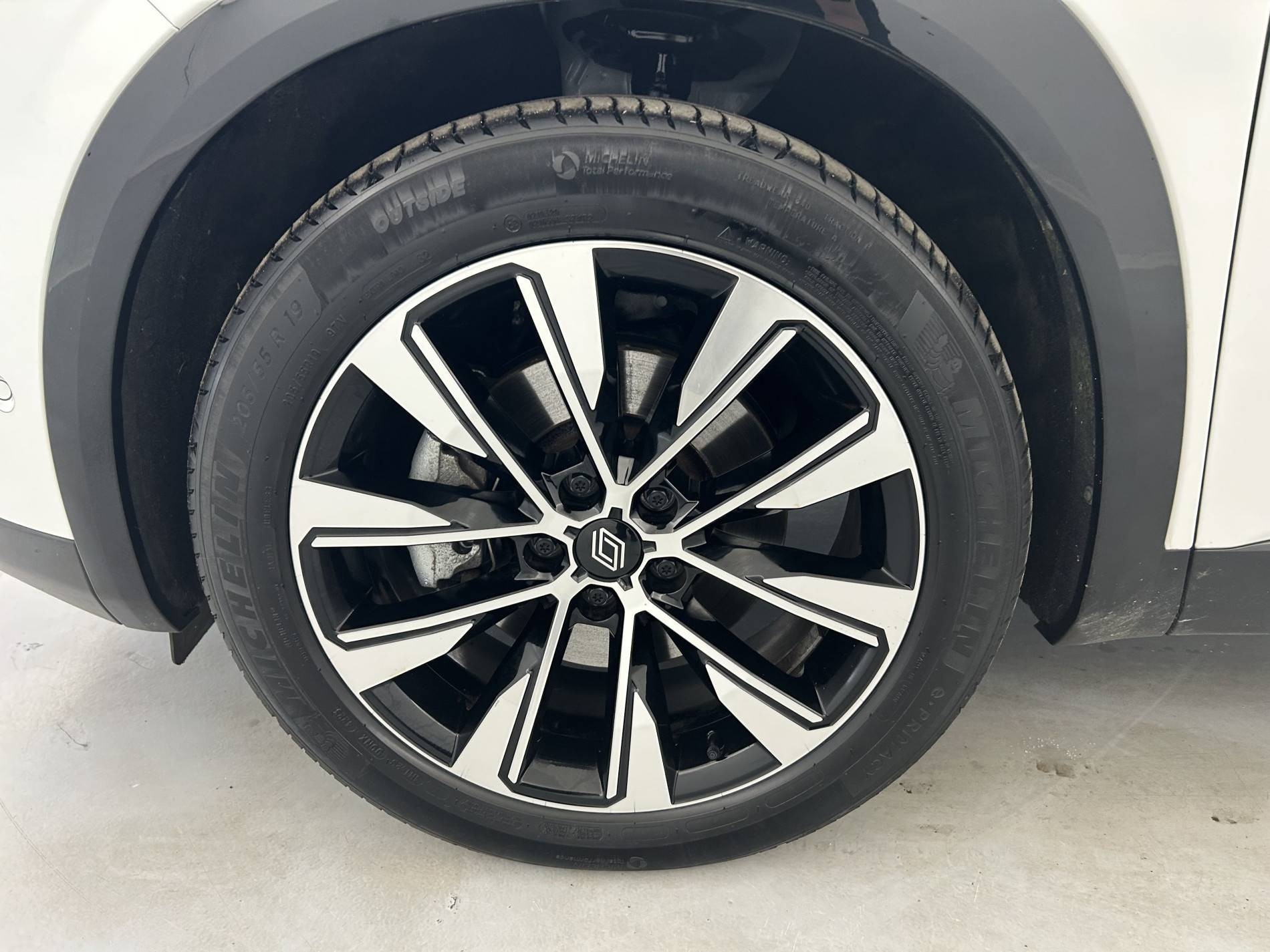 Vente en ligne Renault Austral  E-Tech hybrid 200 au prix de 28 500 €