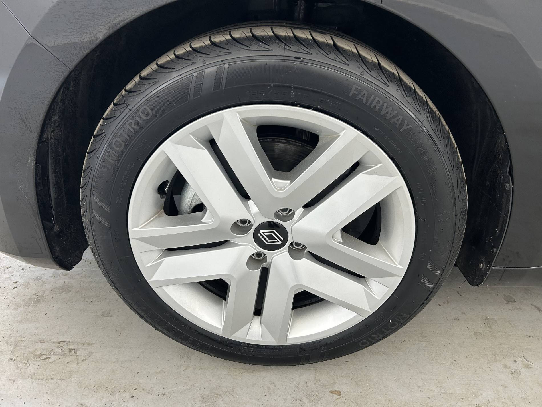 Vente en ligne Renault Clio 5 Clio E-Tech full hybrid 145 ch GSR2 au prix de 19 990 €