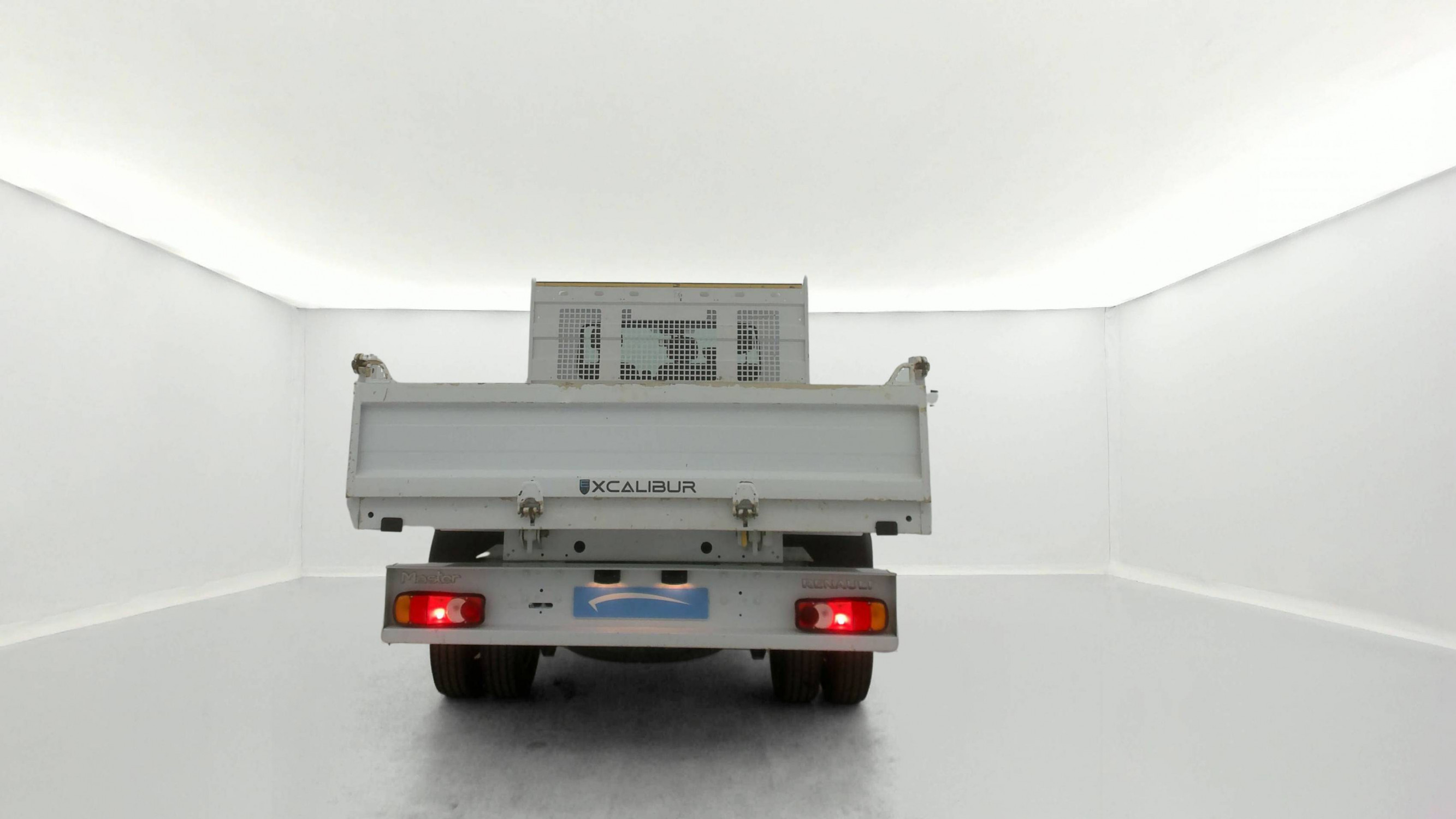 Vente en ligne Renault Master 3 Châssis Cabine MASTER BENNE CC PROP RJ3500 L2 PAFC BLUE DCI 130 EURO VI au prix de 32 890 €