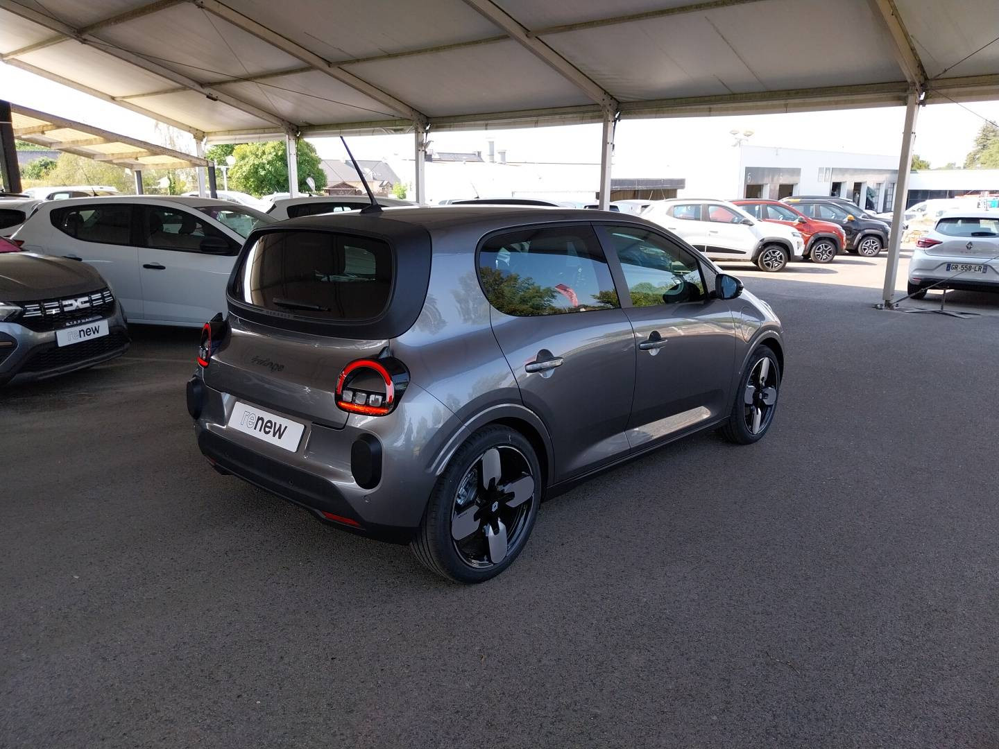 Vente en ligne Renault Twingo Electrique  80 ch autonomie urbaine au prix de 21 190 €