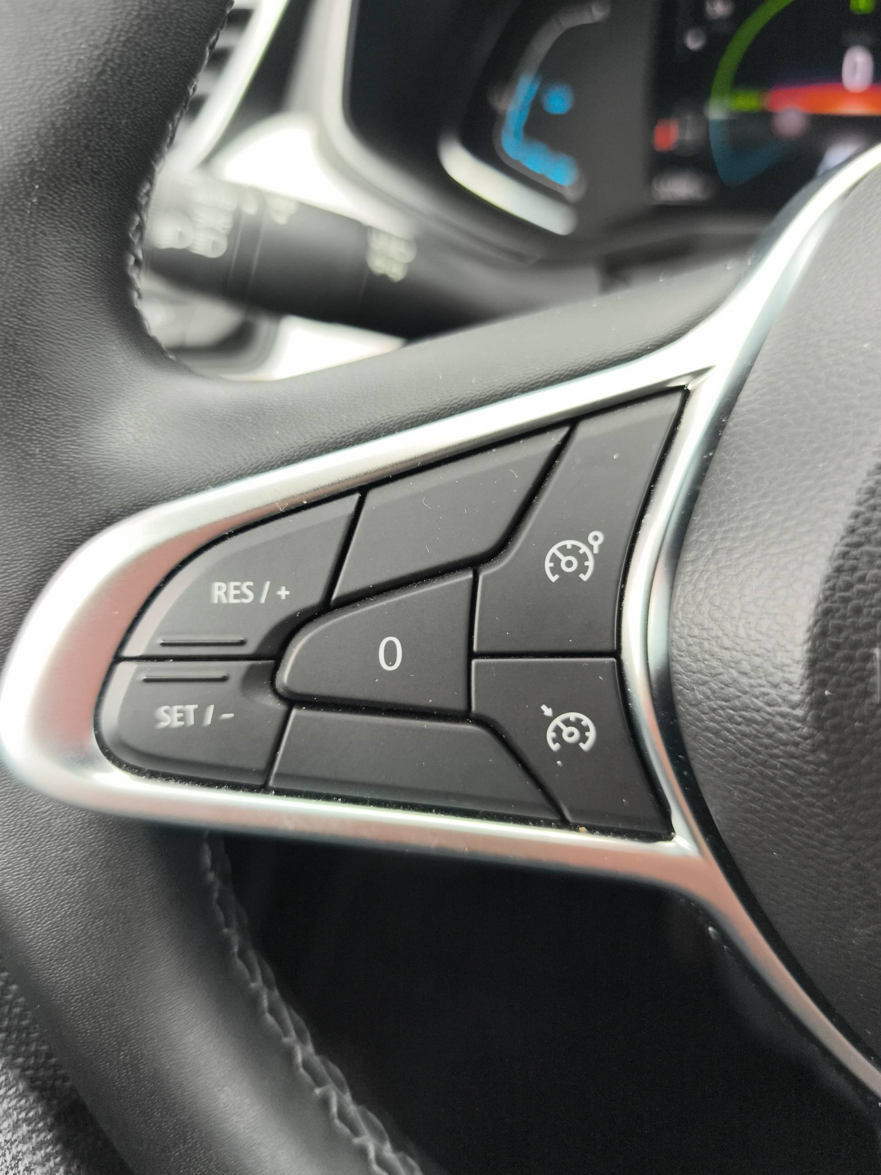 Vente en ligne Renault Clio 5 Clio E-Tech full hybrid 145 au prix de 16 990 €