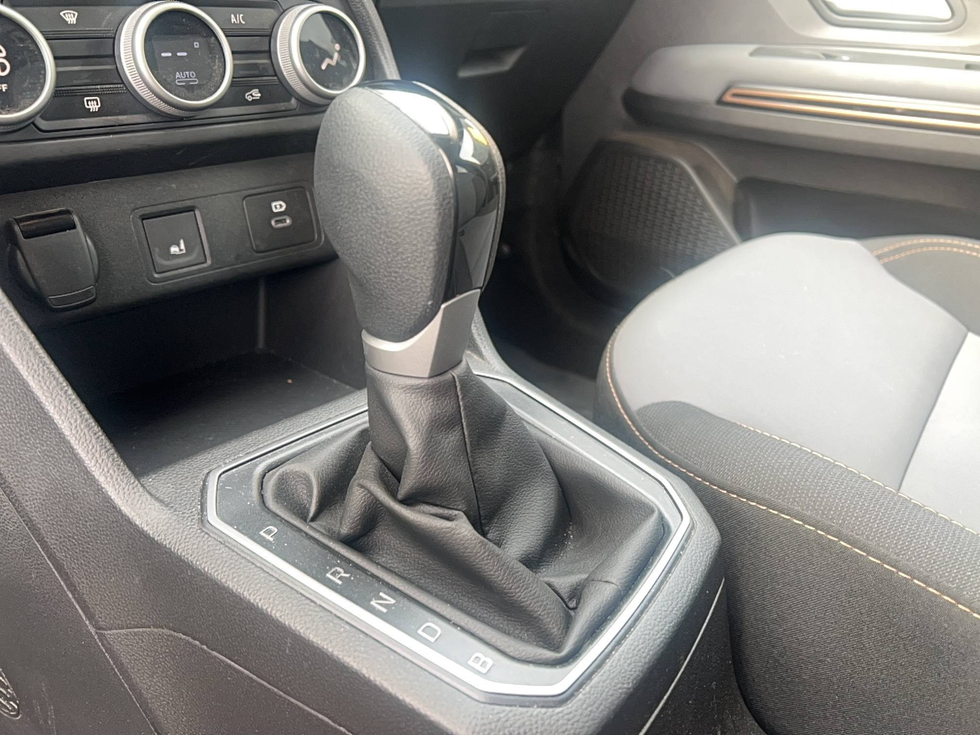 Vente en ligne Dacia Jogger  Hybrid 140 7 places GSR2 au prix de 25 991 €