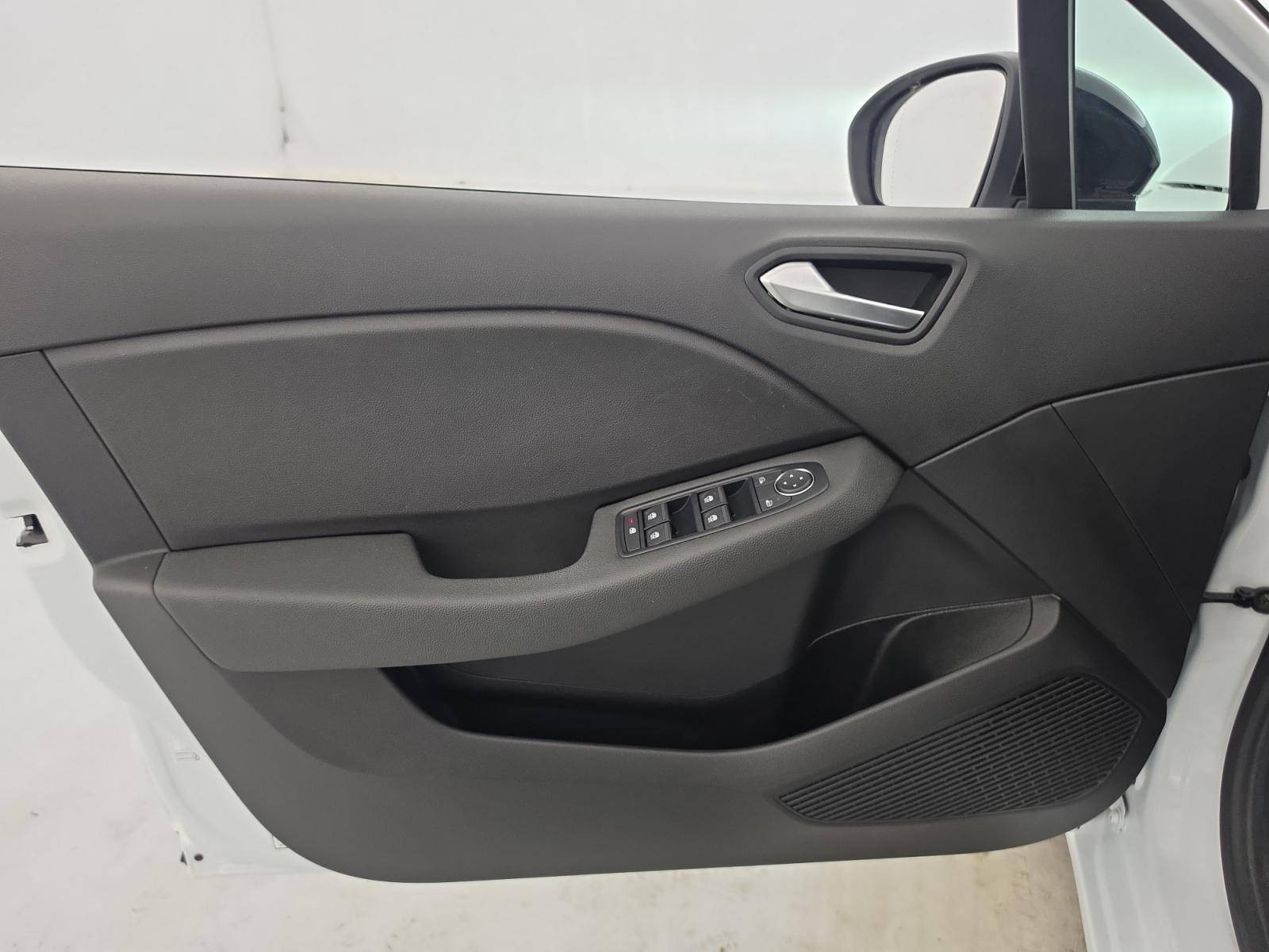 Vente en ligne Renault Clio 5 Clio TCe 90 au prix de 13 999 €