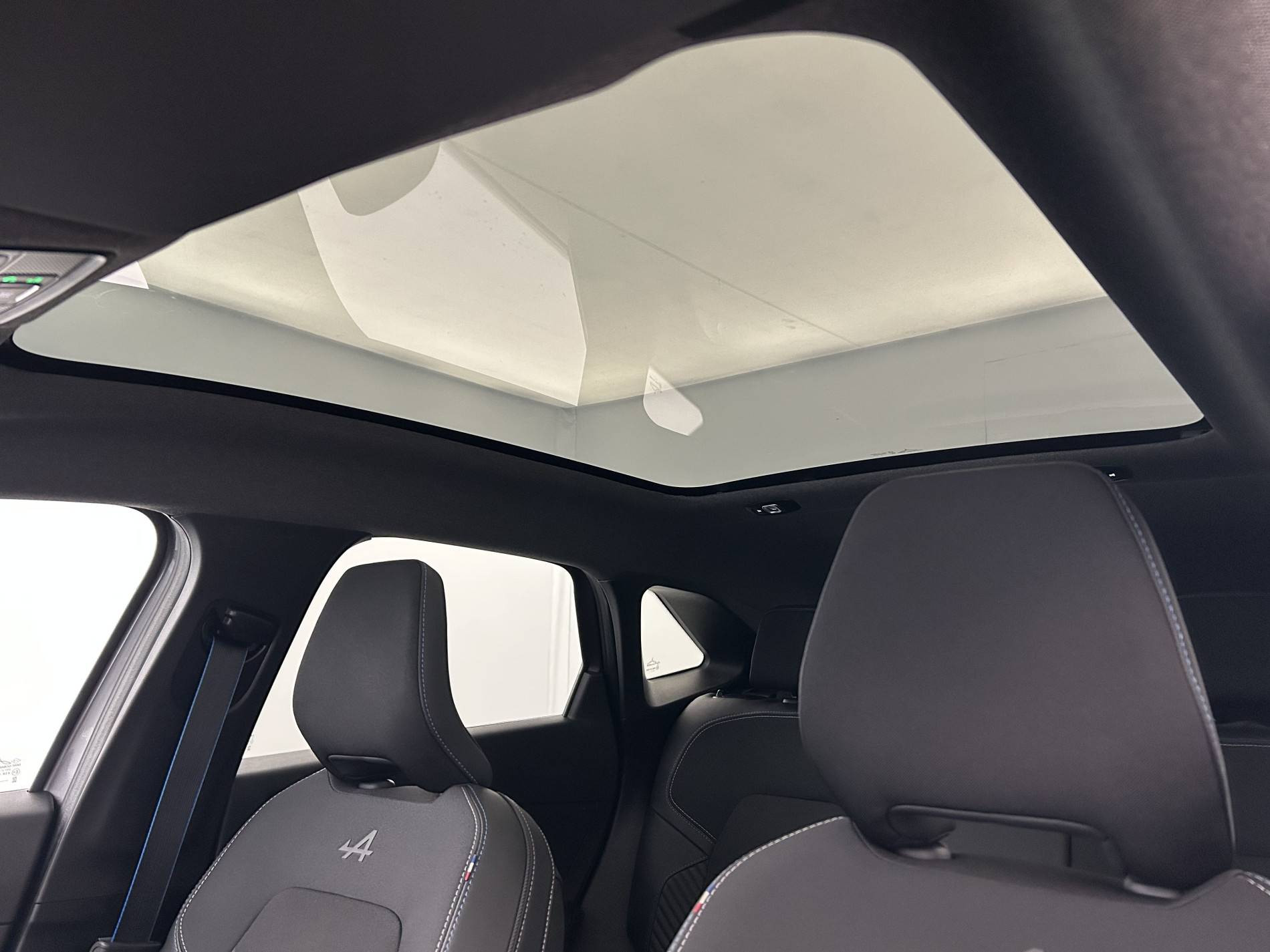 Vente en ligne Renault Symbioz  E-Tech full hybrid 145 au prix de 28 790 €