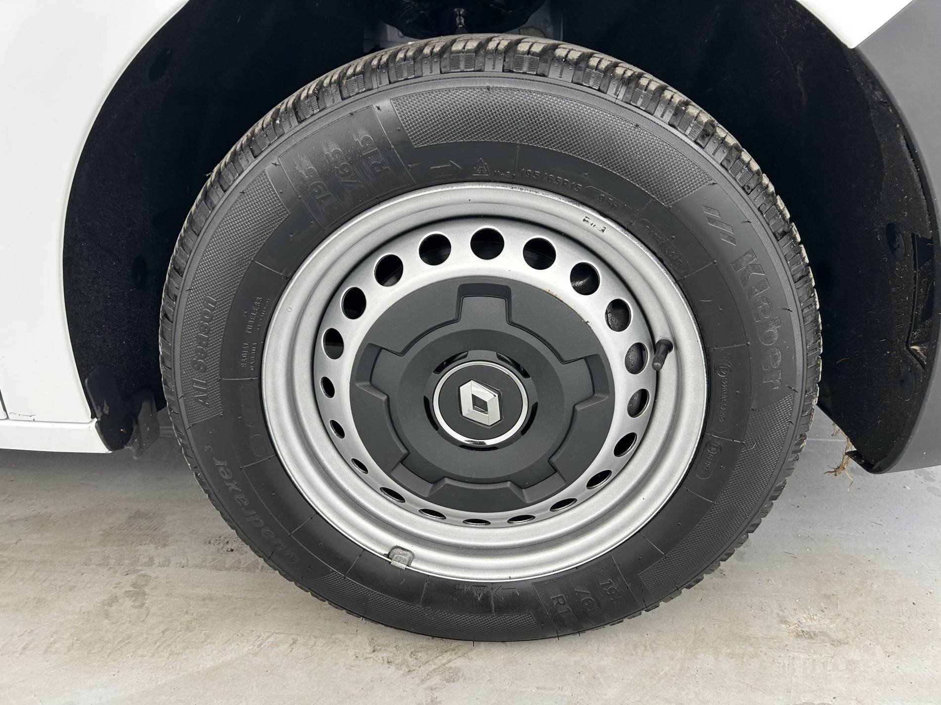 Vente en ligne Renault Kangoo Van  BLUE DCI 95 au prix de 17 490 €