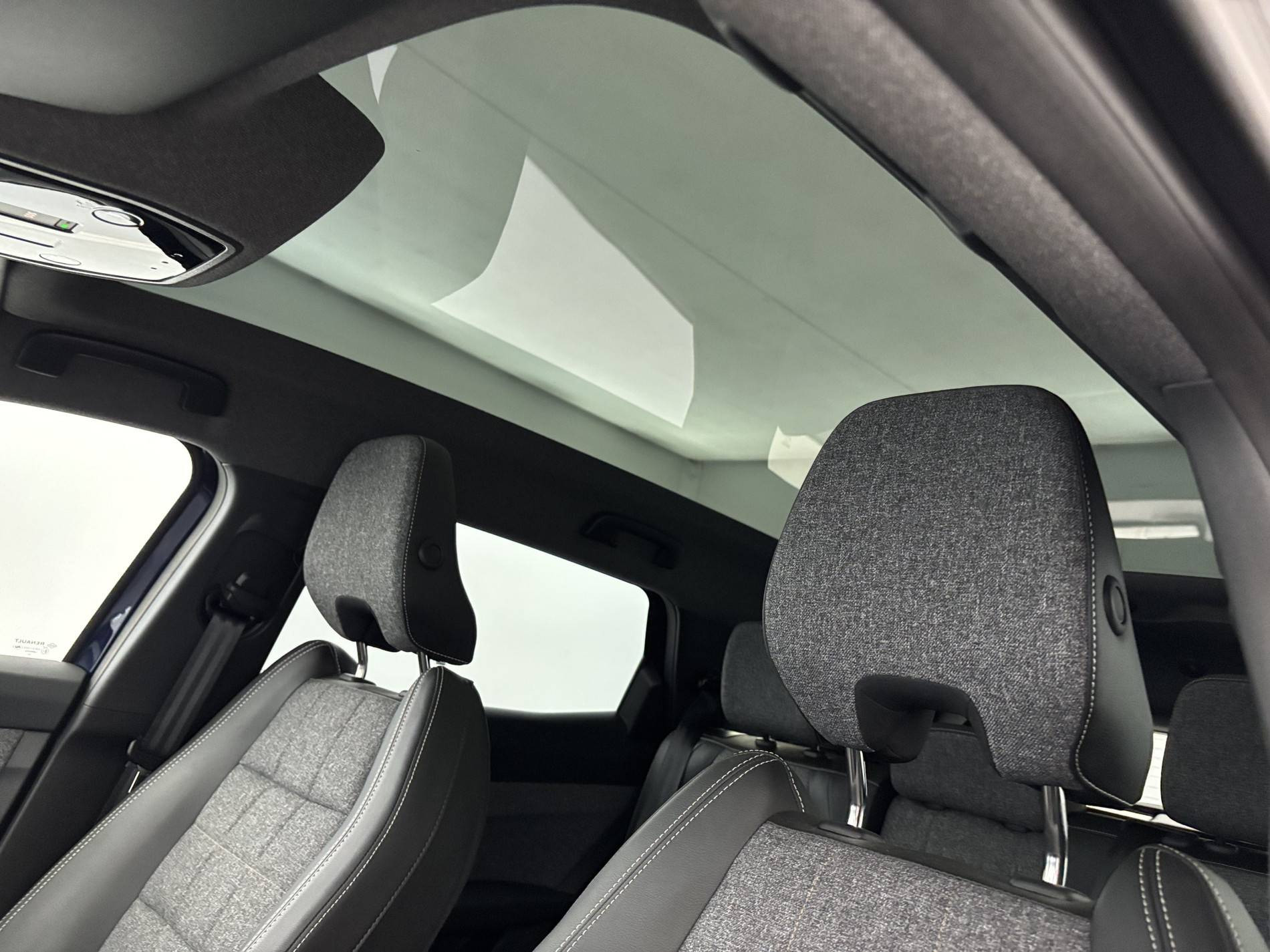 Vente en ligne Renault Espace Espace E-Tech full hybrid 200 GSR2 au prix de 36 121 €