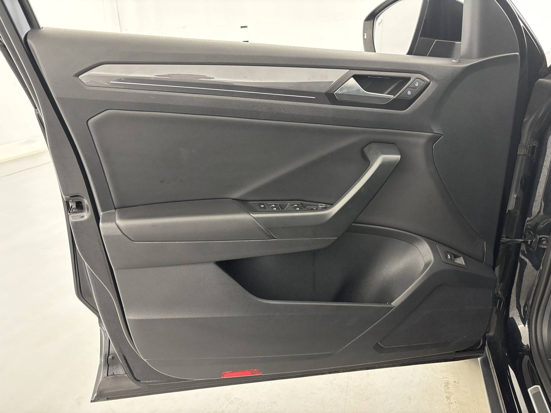 Vente en ligne Volkswagen T-Roc  2.0 TDI 150 Start/Stop DSG7 au prix de 22 590 €