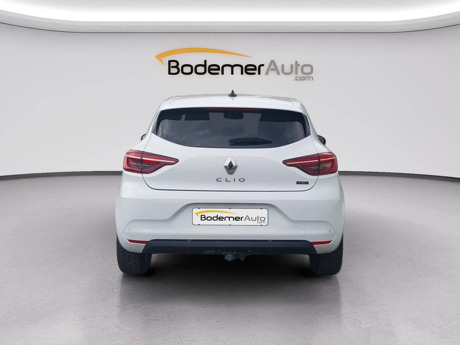 Vente en ligne Renault Clio 5 Clio E-Tech full hybrid 145 au prix de 15 890 €