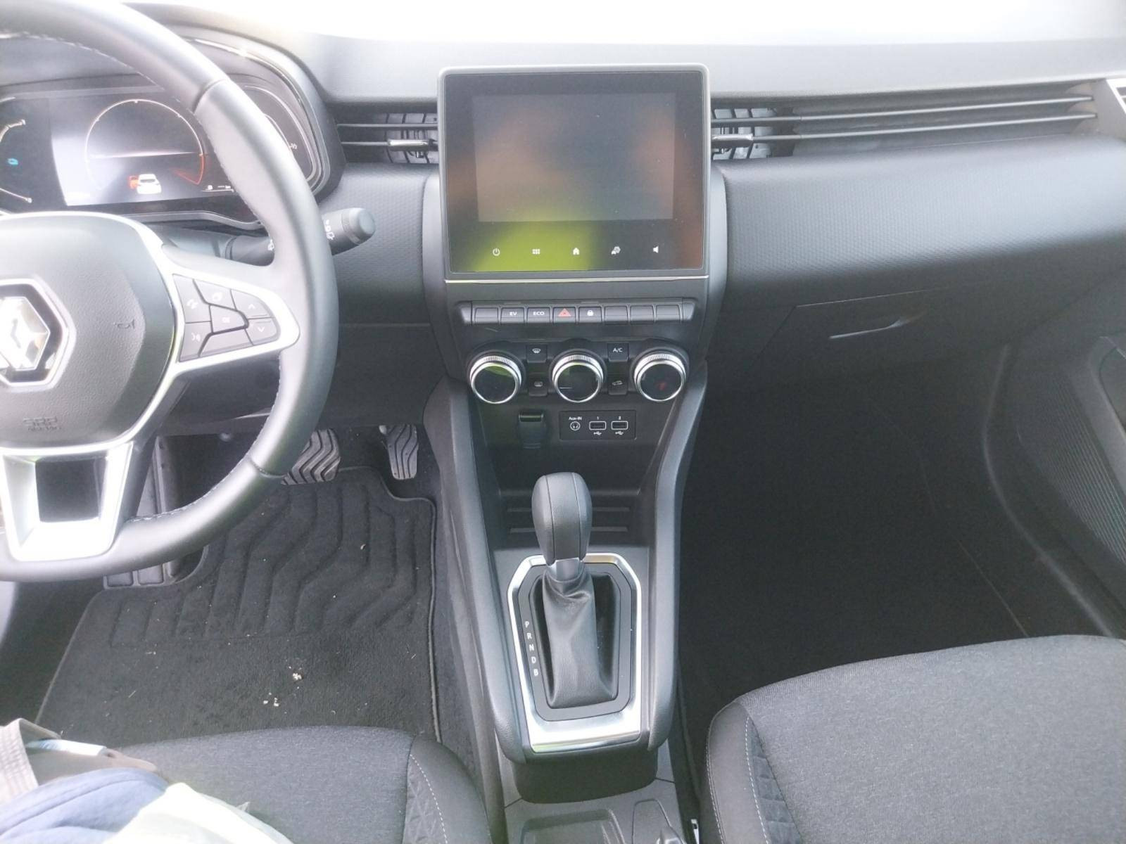 Vente en ligne Renault Clio 5 Clio E-Tech full hybrid 145 au prix de 17 350 €