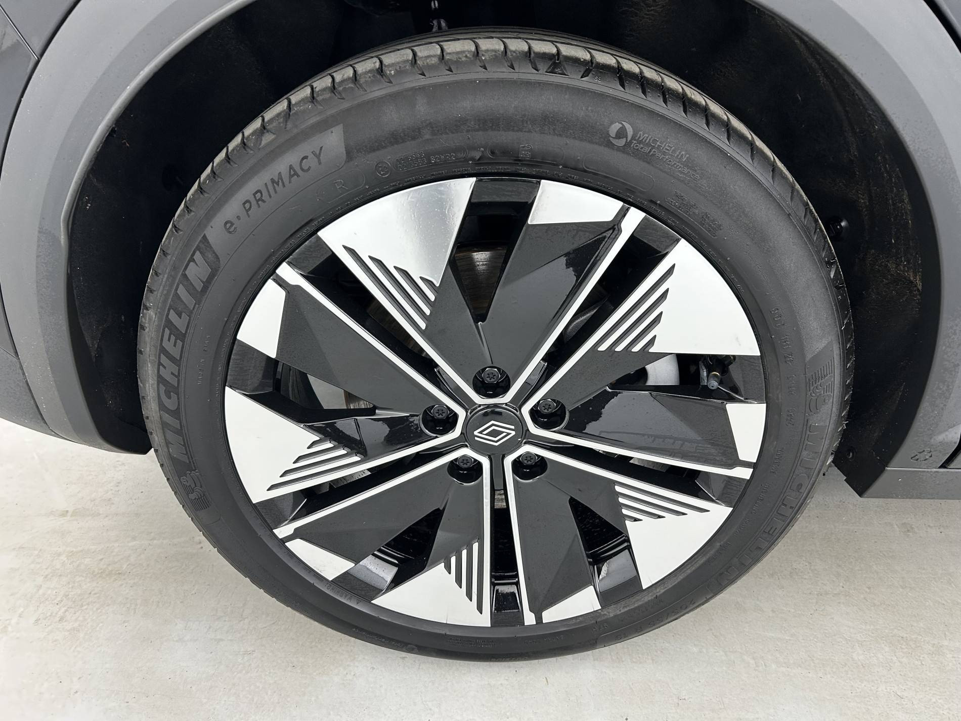 Vente en ligne Renault Scenic E-Tech Scenic E-Tech électrique 220 ch grande autonomie au prix de 37 670 €