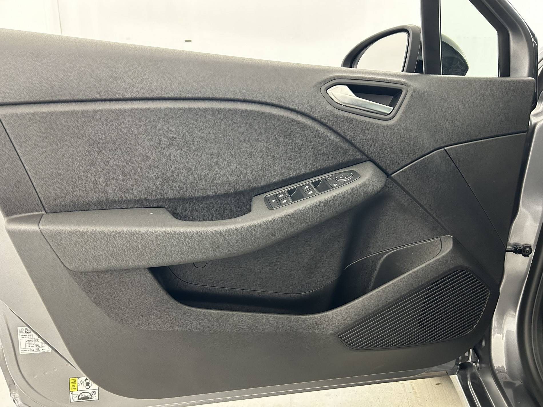 Vente en ligne Renault Clio 5 Clio E-Tech full hybrid 145 ch GSR2 au prix de 19 990 €