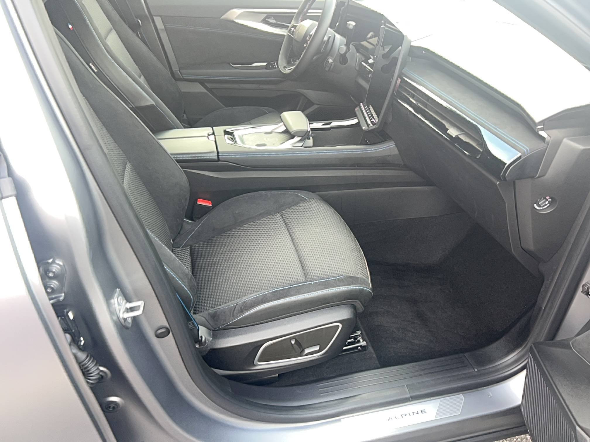 Vente en ligne Renault Espace Espace E-Tech full hybrid 200 GSR2 au prix de 40 300 €