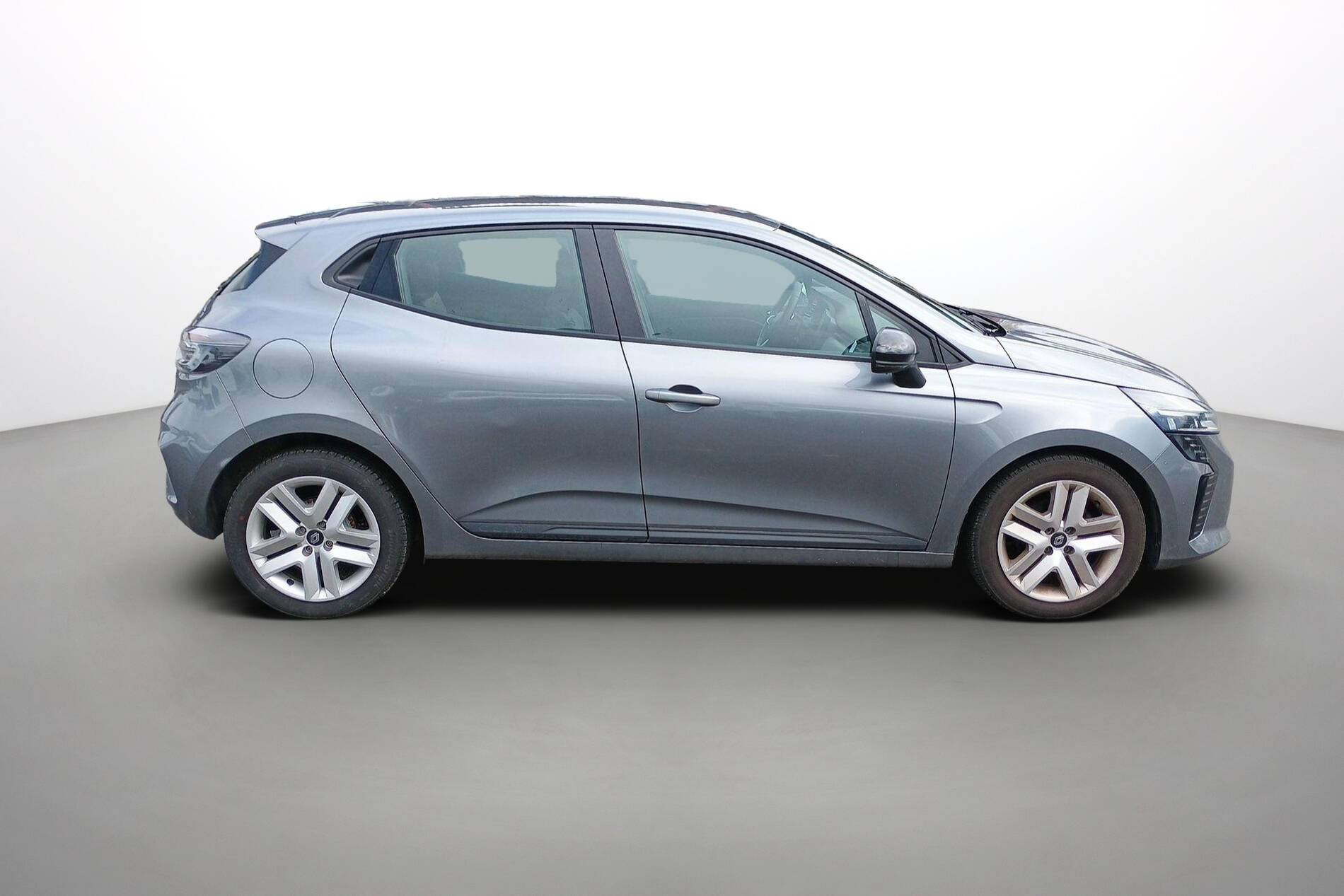 Vente en ligne Renault Clio 5 Clio TCe 90 au prix de 14 890 €