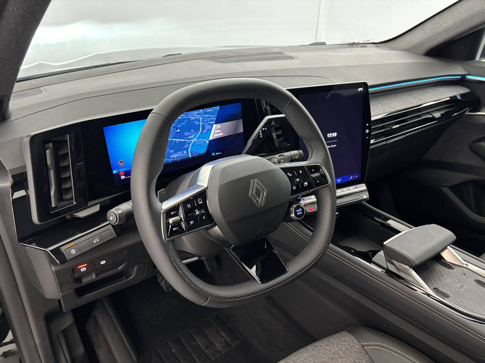 Vente en ligne Renault Espace Espace E-Tech full hybrid 200 GSR2 au prix de 35 990 €
