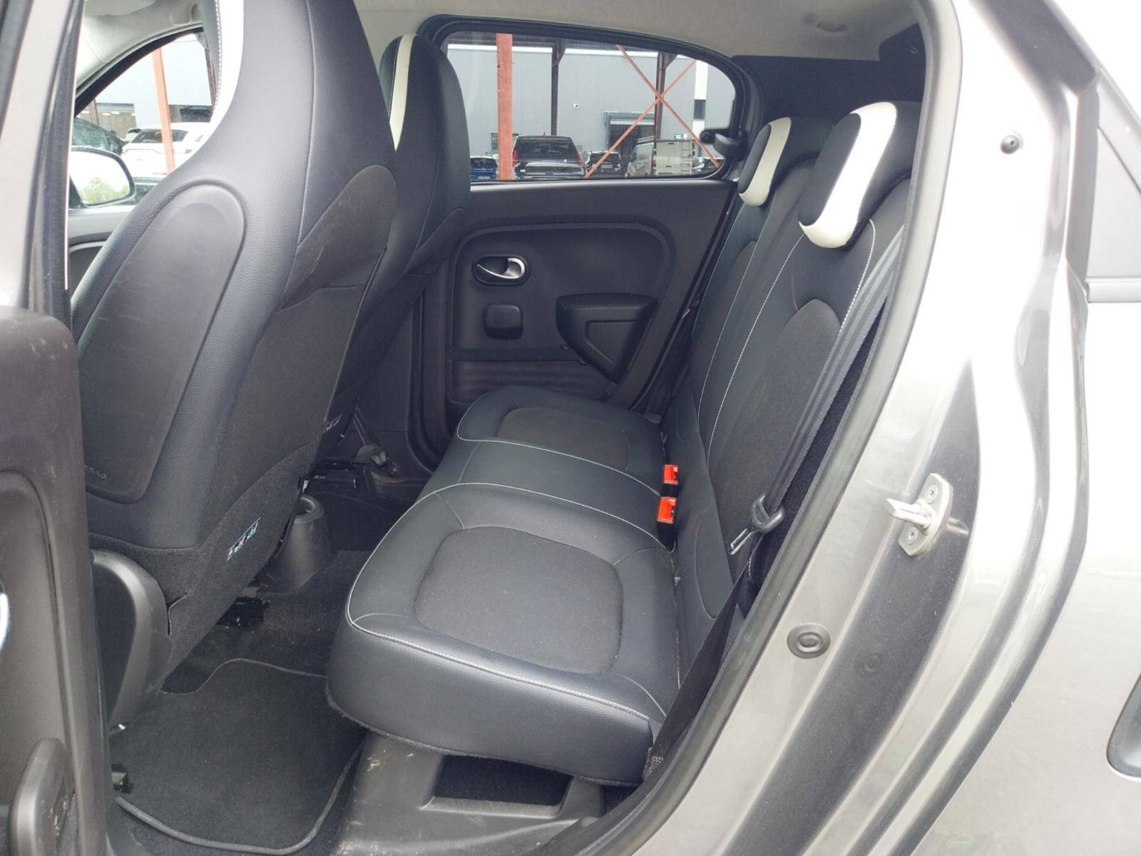 Vente en ligne Renault Twingo 3  SCe 65 au prix de 13 490 €