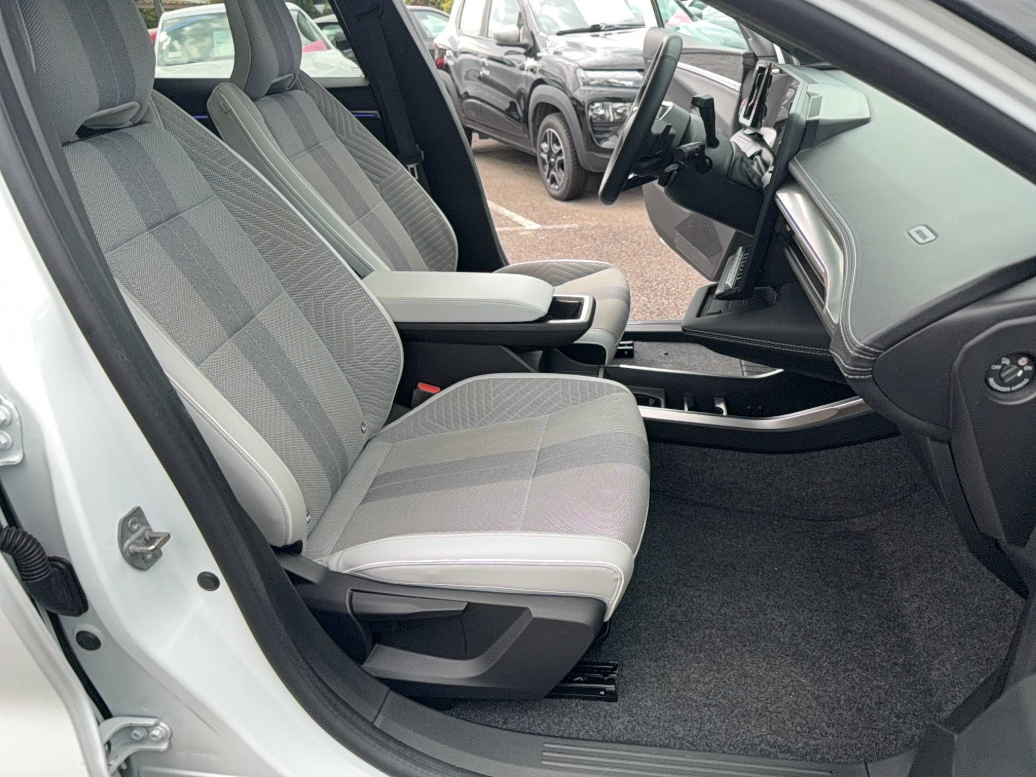 Vente en ligne Renault Scenic E-Tech Scenic E-Tech électrique 220 ch grande autonomie au prix de 38 990 €
