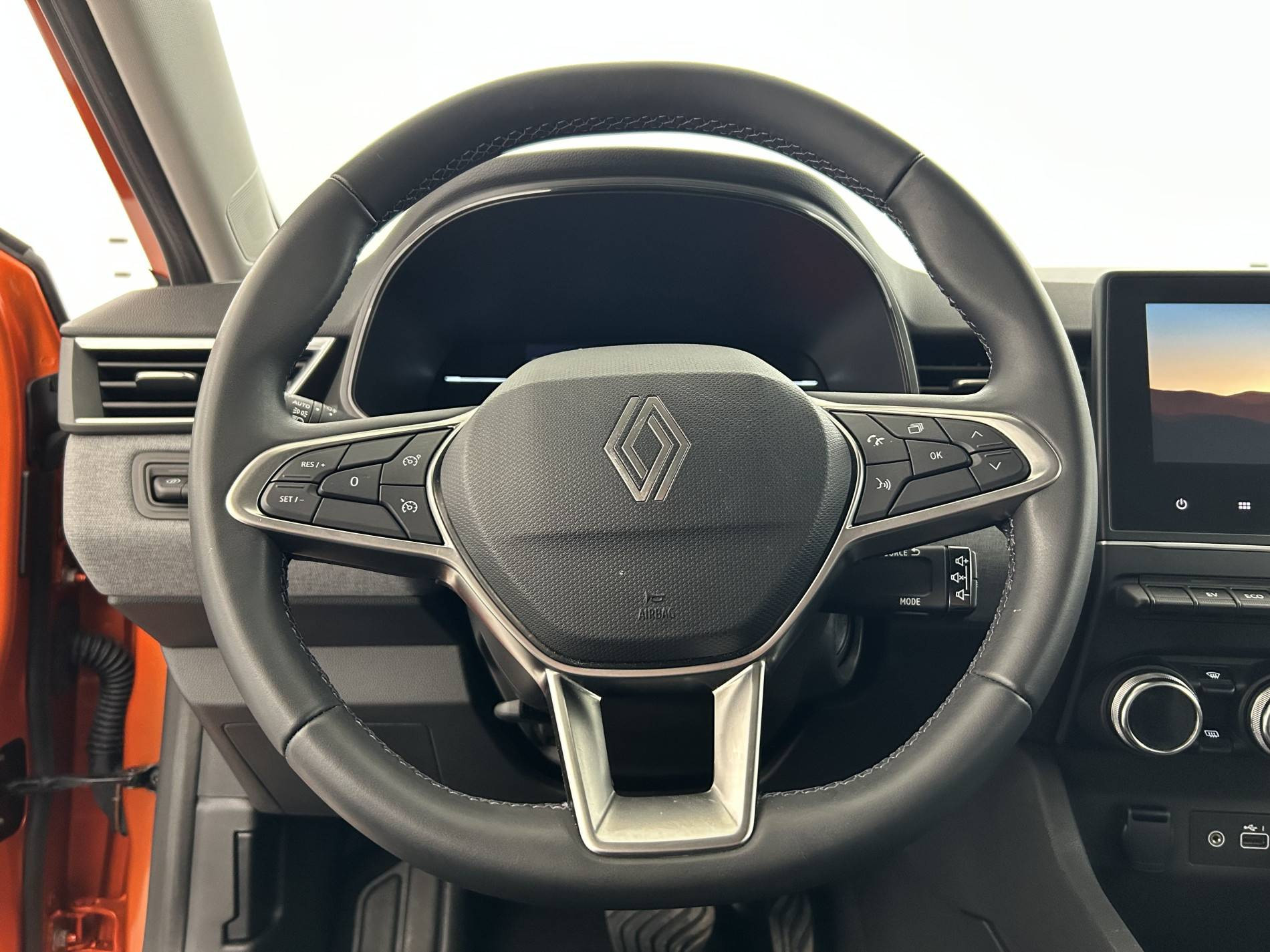 Vente en ligne Renault Clio 5 Clio E-Tech full hybrid 145 au prix de 18 890 €